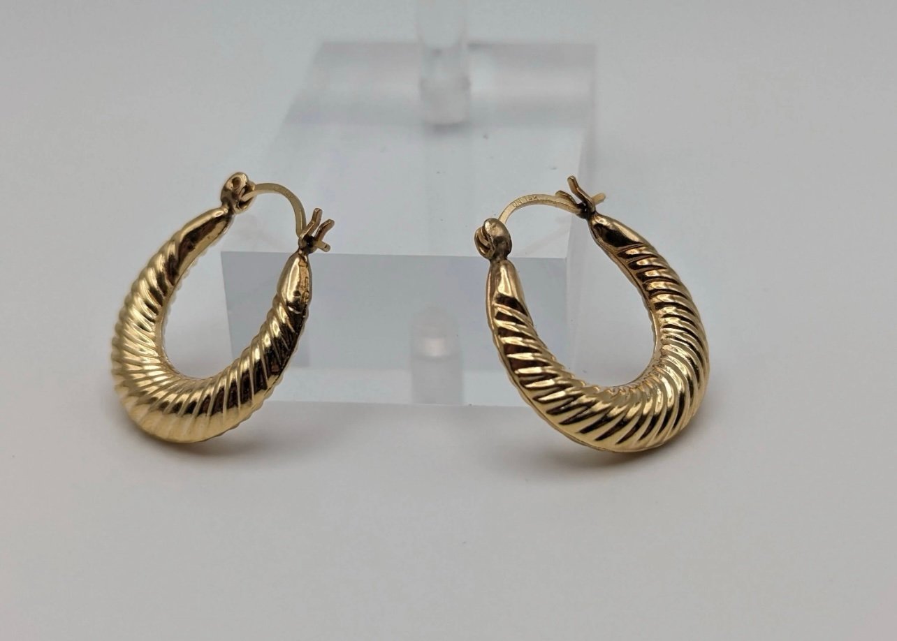 14K Yellow Gold Hollow Puff Earrings Shrimp Hoop Earrings .
