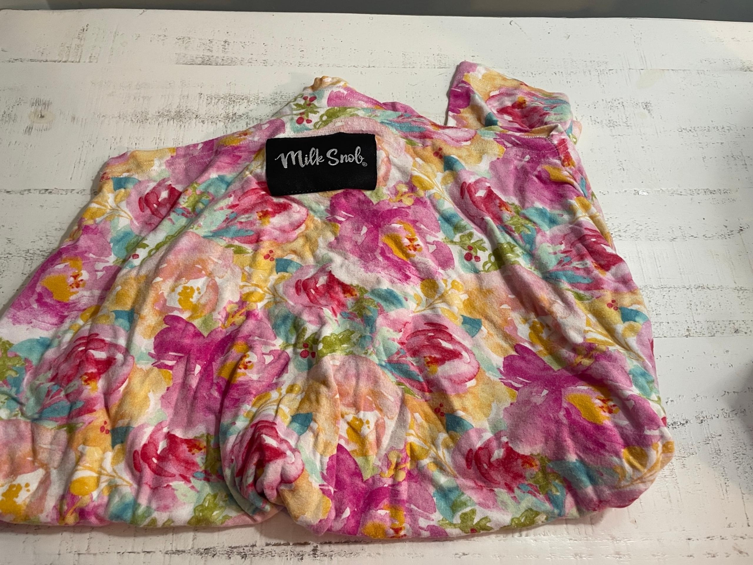 Milk snob car seat or nursing cover