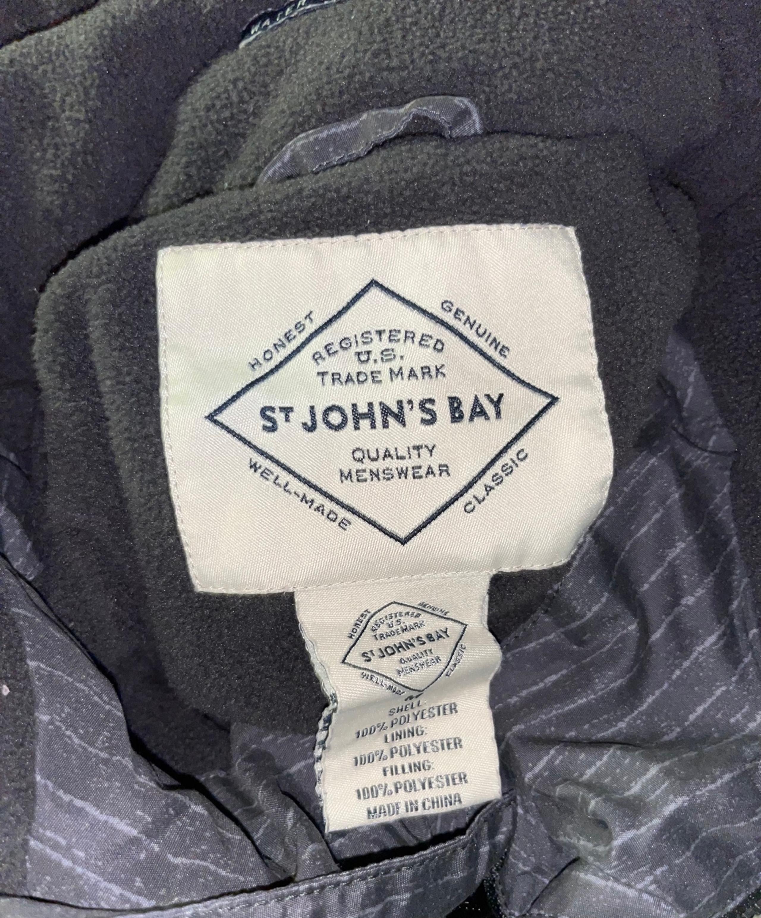 St John’s Bay Winter Puffer Jacket (M)