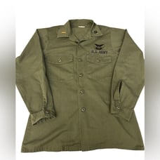 VTG US Military Shirt Army Green BTN Up AIR ASSAULT & Aircraft Crewman Badges