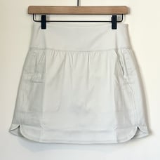 NEW Zuda Light Gray Skort with Pockets - Size: XXS