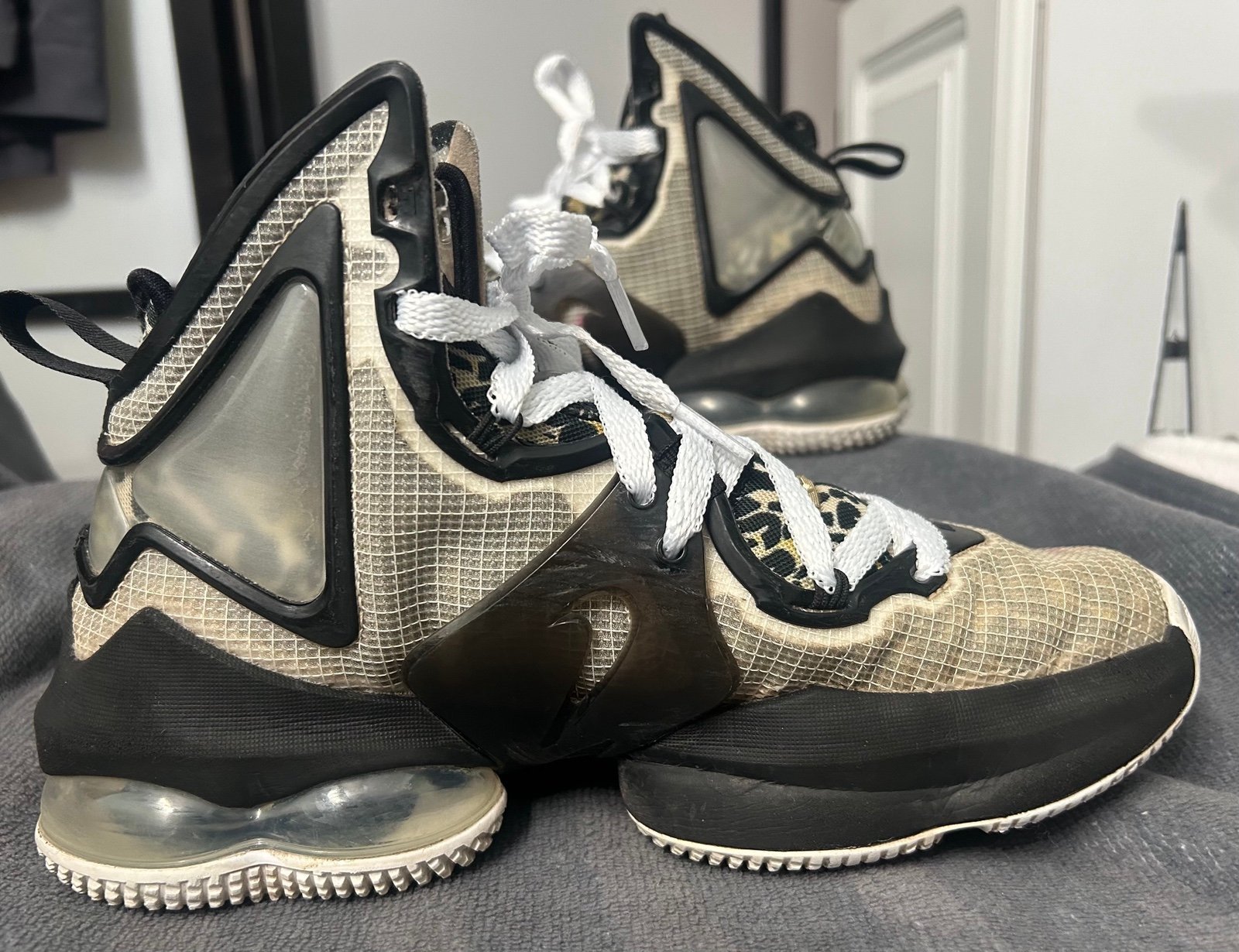 LeBrons Size 4.5Y