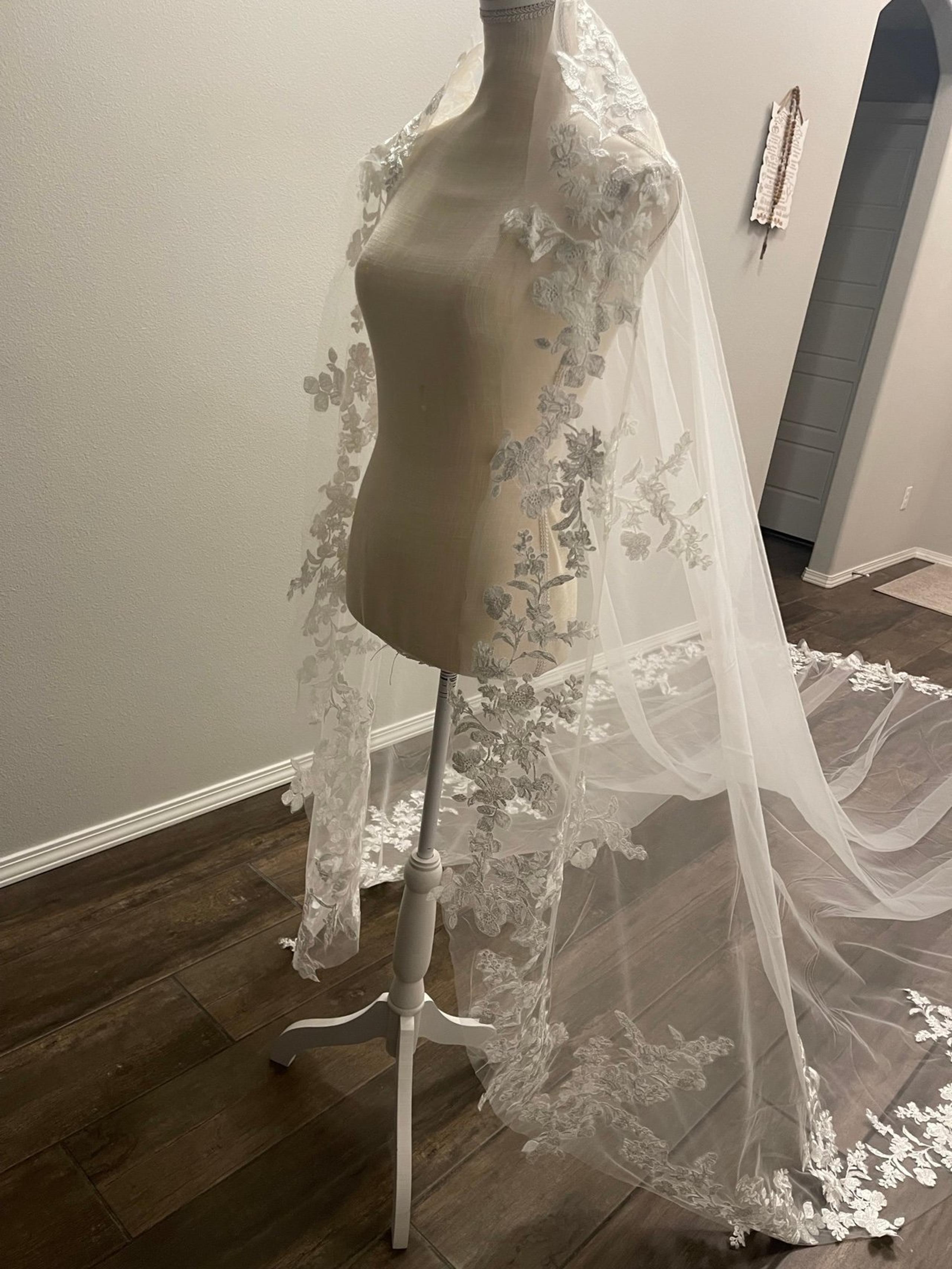 Mantilla Veil Wedding veil 10 feet comb Flower Lace Bridal veil
