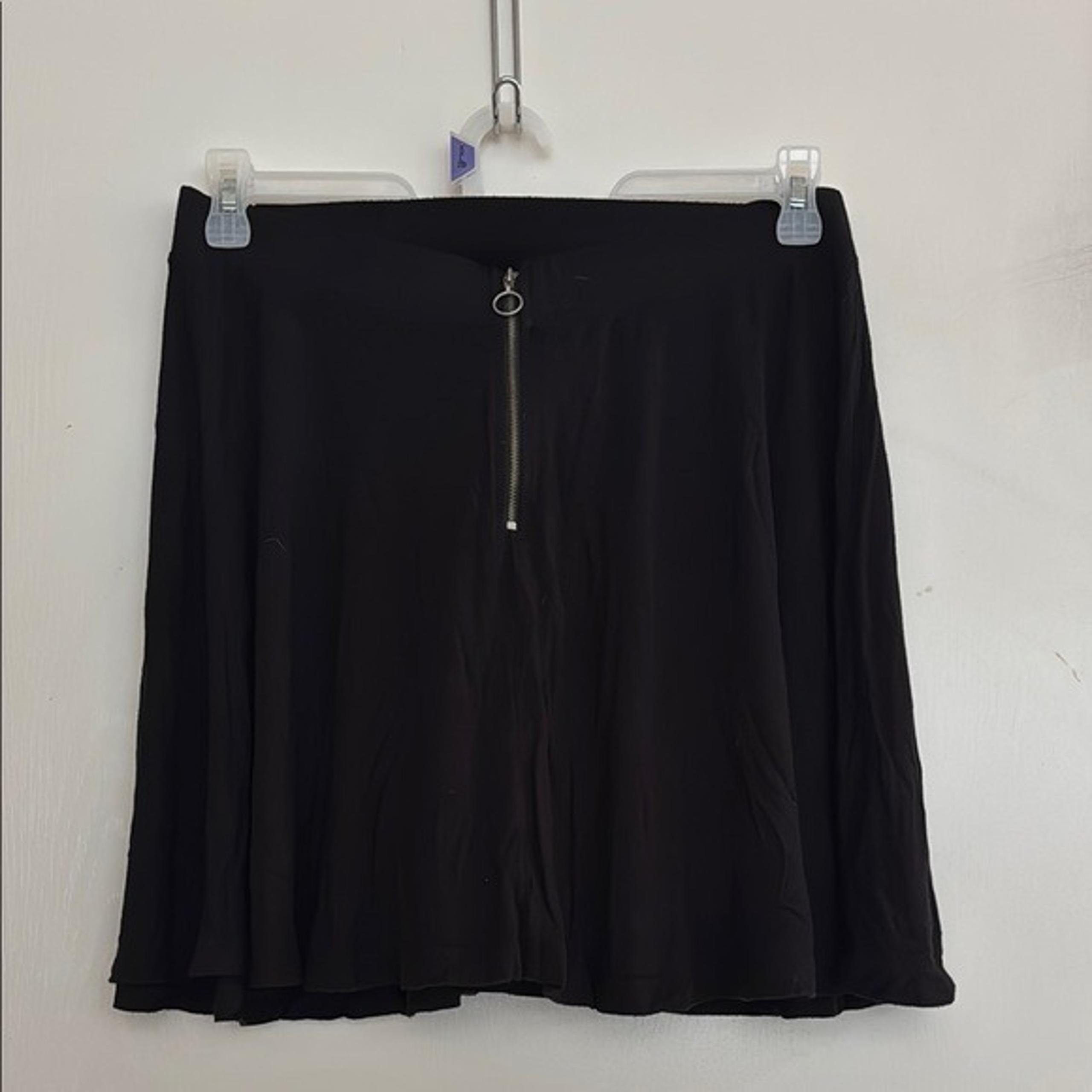 SO Super Soft Black Skater Skirt with Front Zipper - Size XL