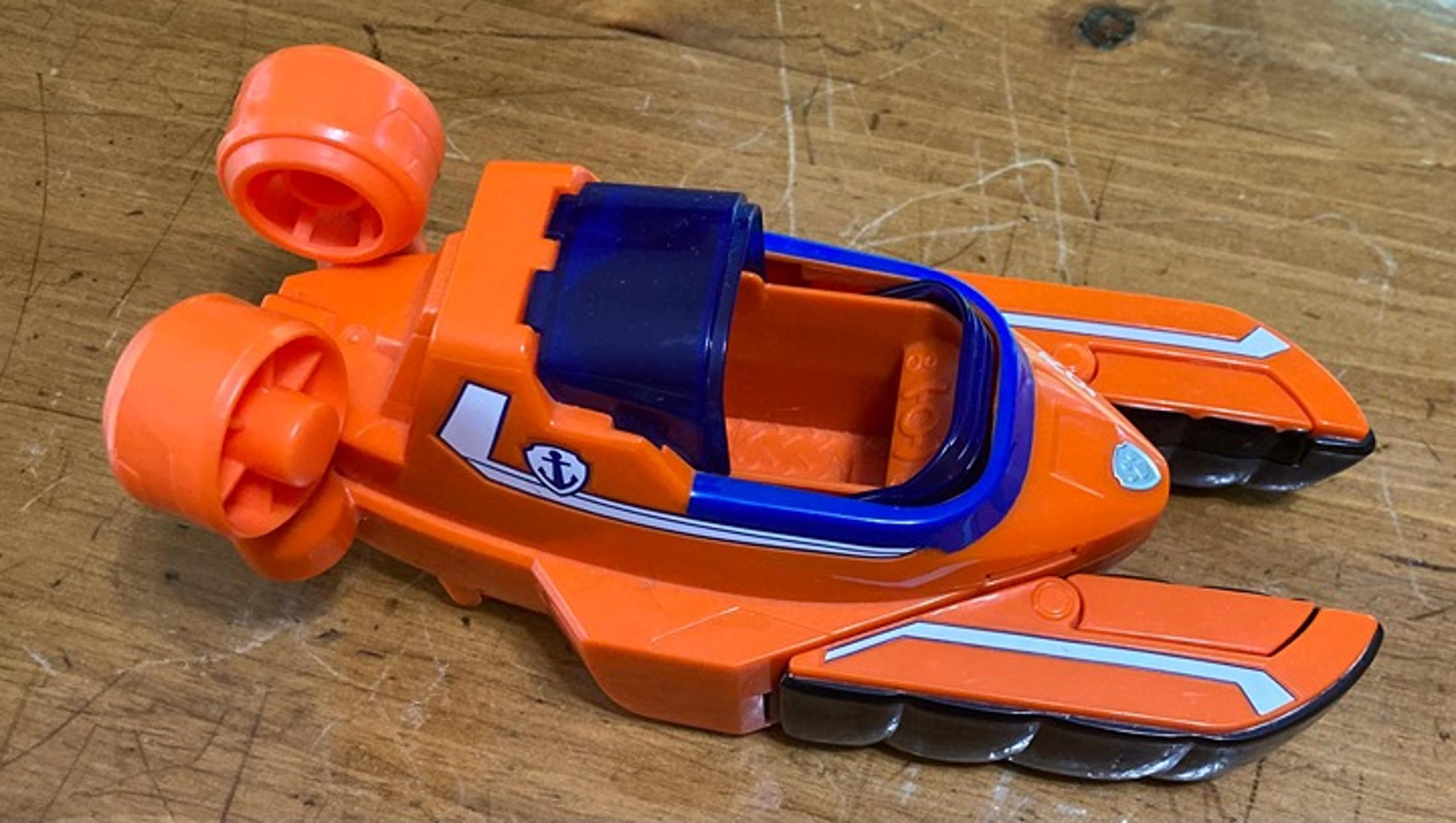 Paw Patrol Aqua Pups Zuma Transforming Lobster Vehicle
