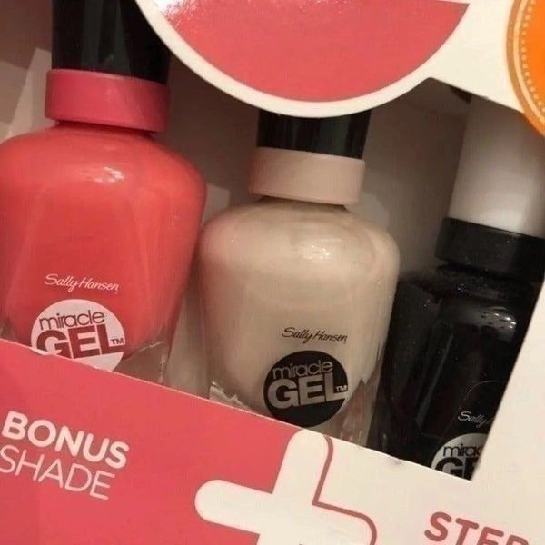 Sally Hansen Gel Nail Polish Set of 3 Pink Nude Clear Top Coat Set - detail