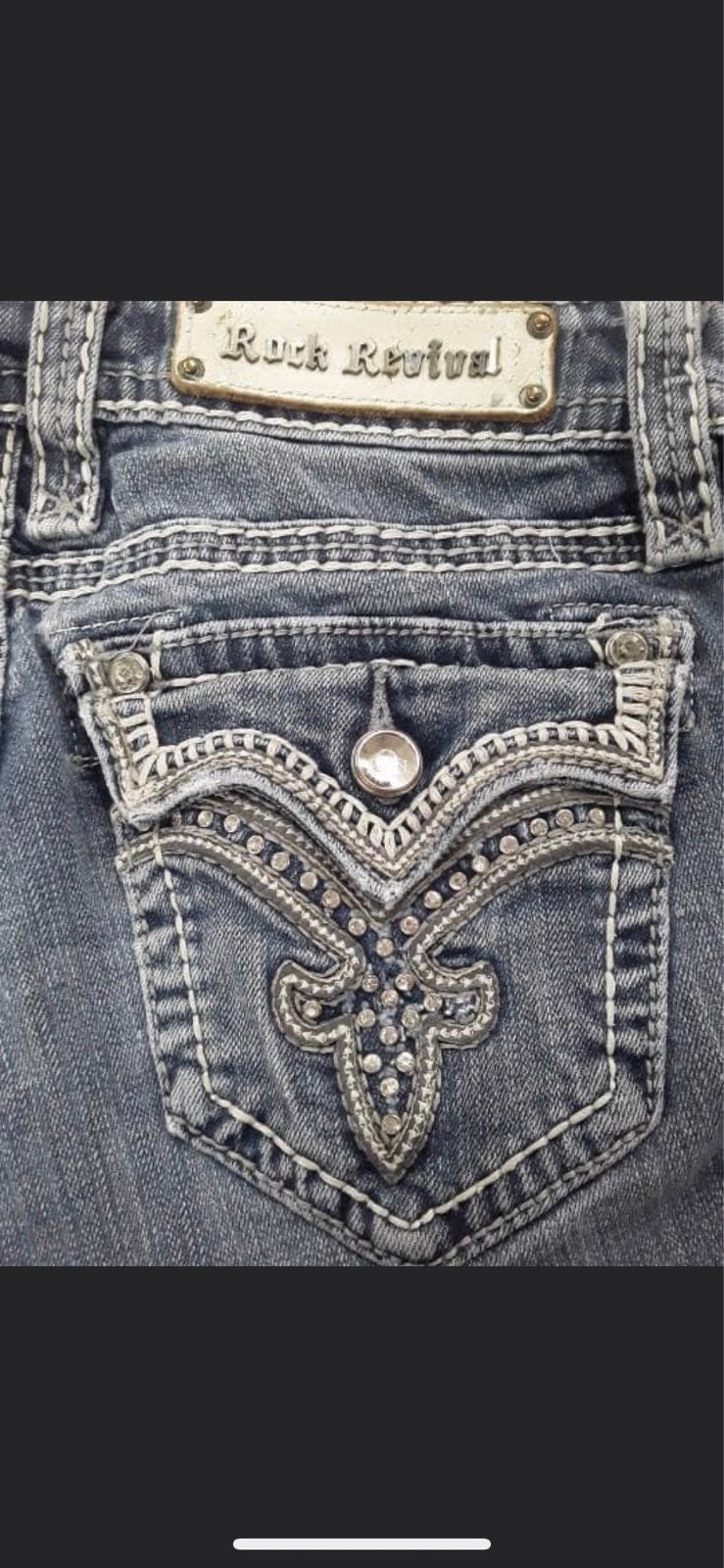 Size 28 capri