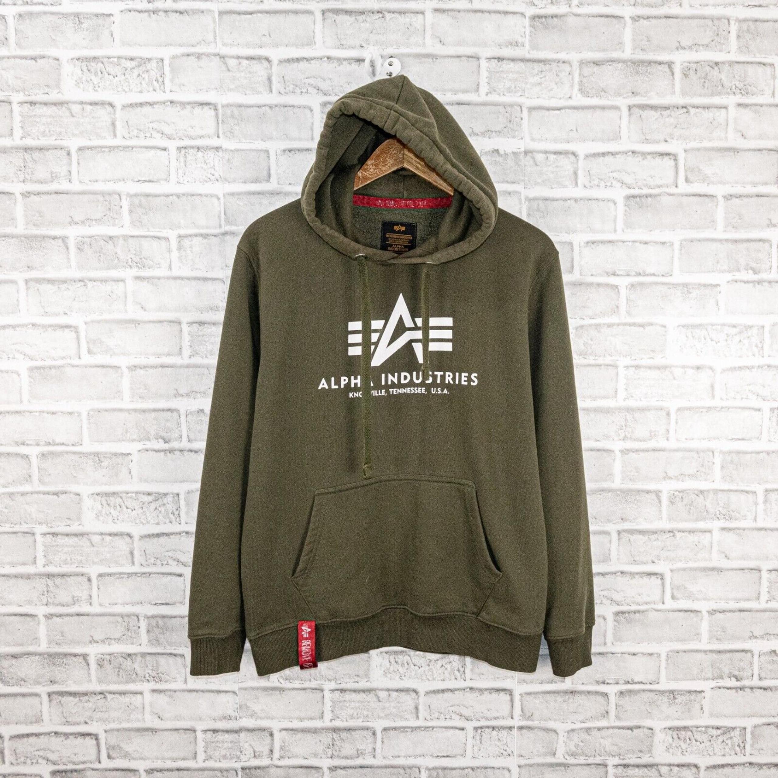 Alpha Industries Men's Fleece Hooded Sweatshirt in olive green size Medium