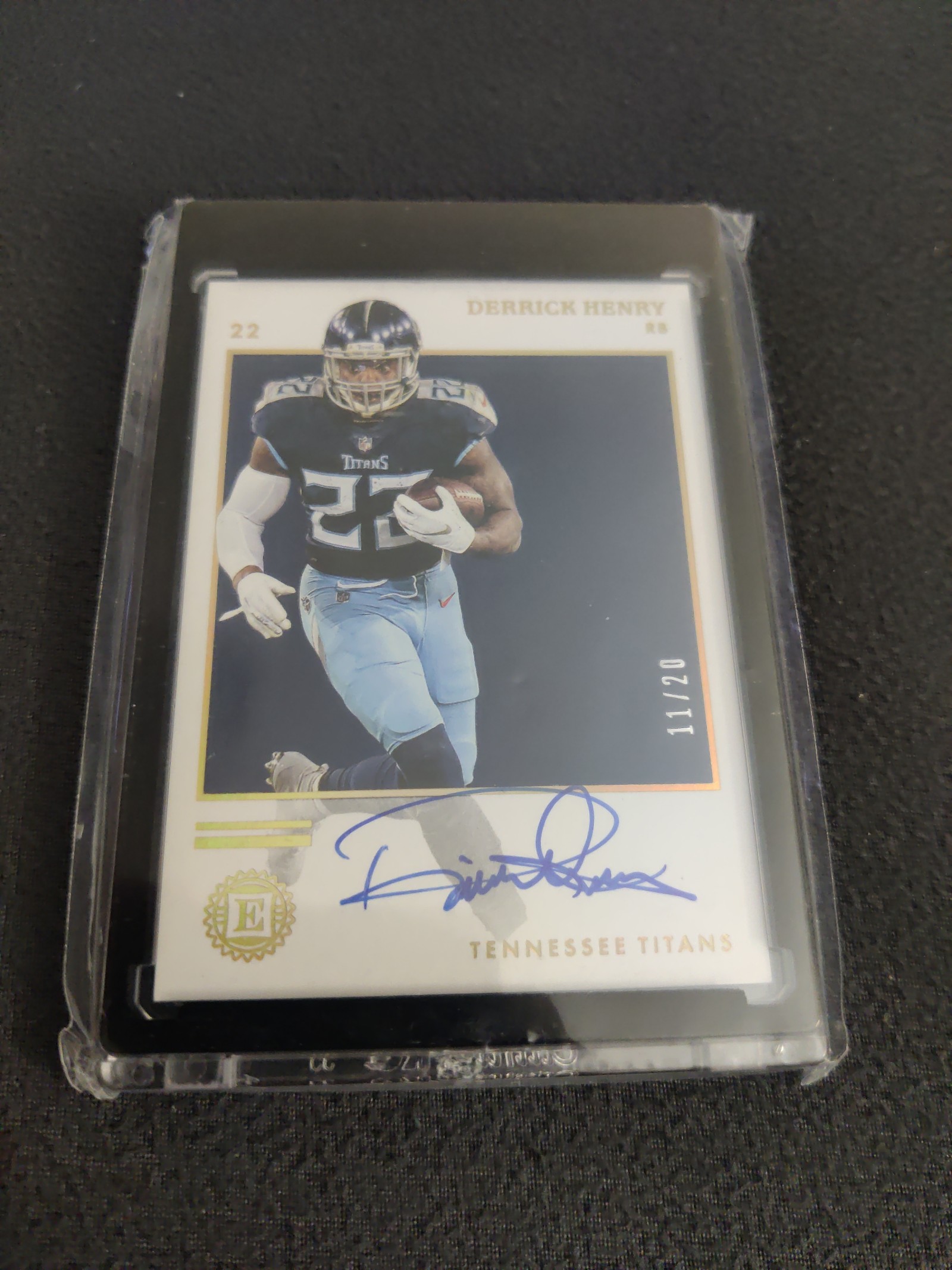 Derrick Henry Encased On Card Auto /20