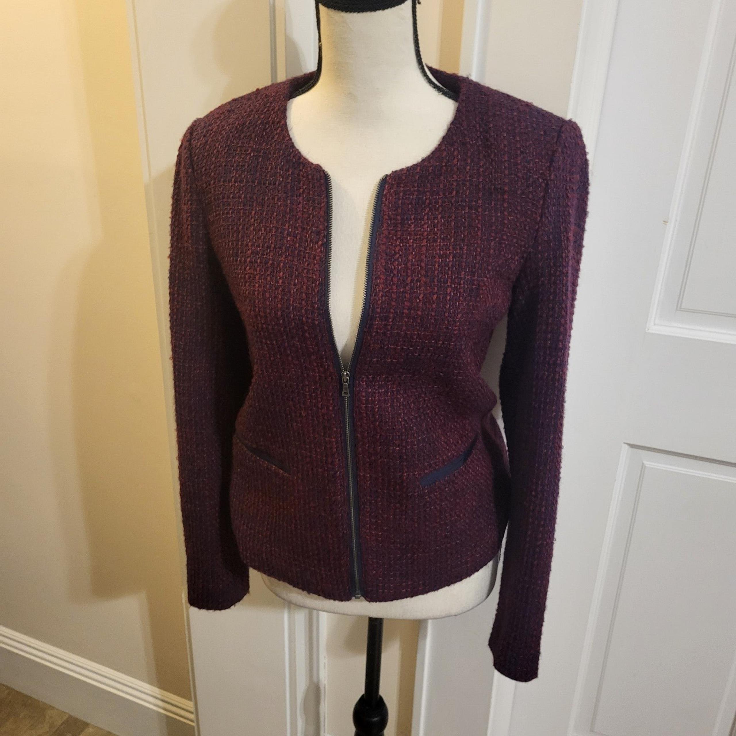 NEVER WORN NWOT Red & Blue Tweed Blazer with Pewter Zippered Front Closure  4