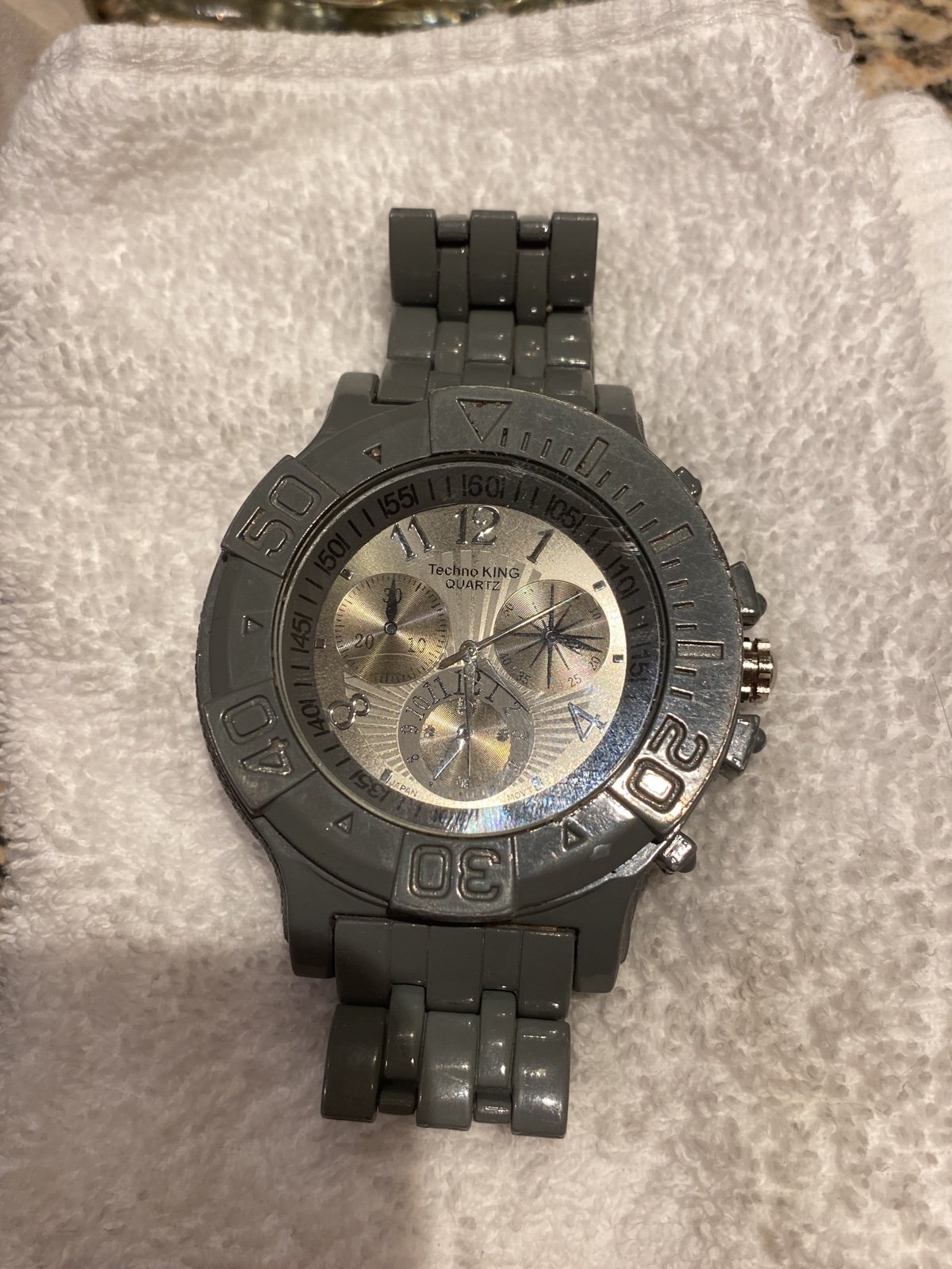 Techno king watch