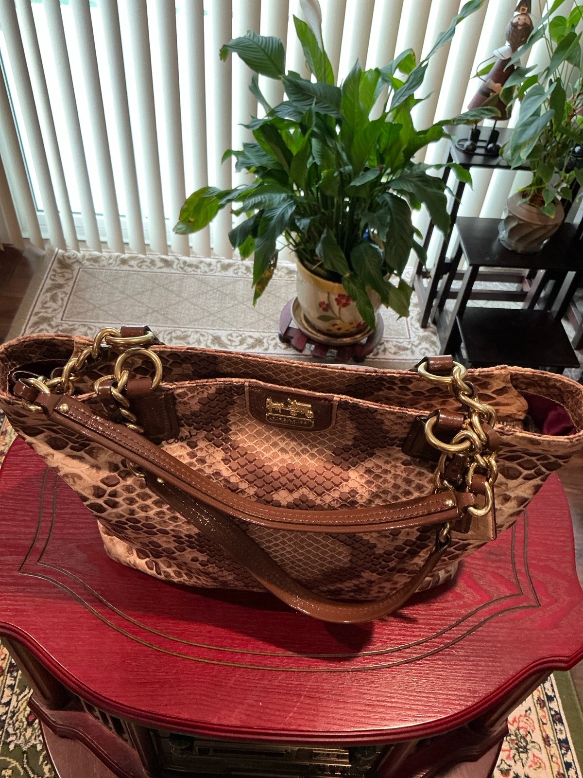 EUC RARE Pre-Owned Coach Python Sateen Horse & Carriage Shoulder/Handbag.