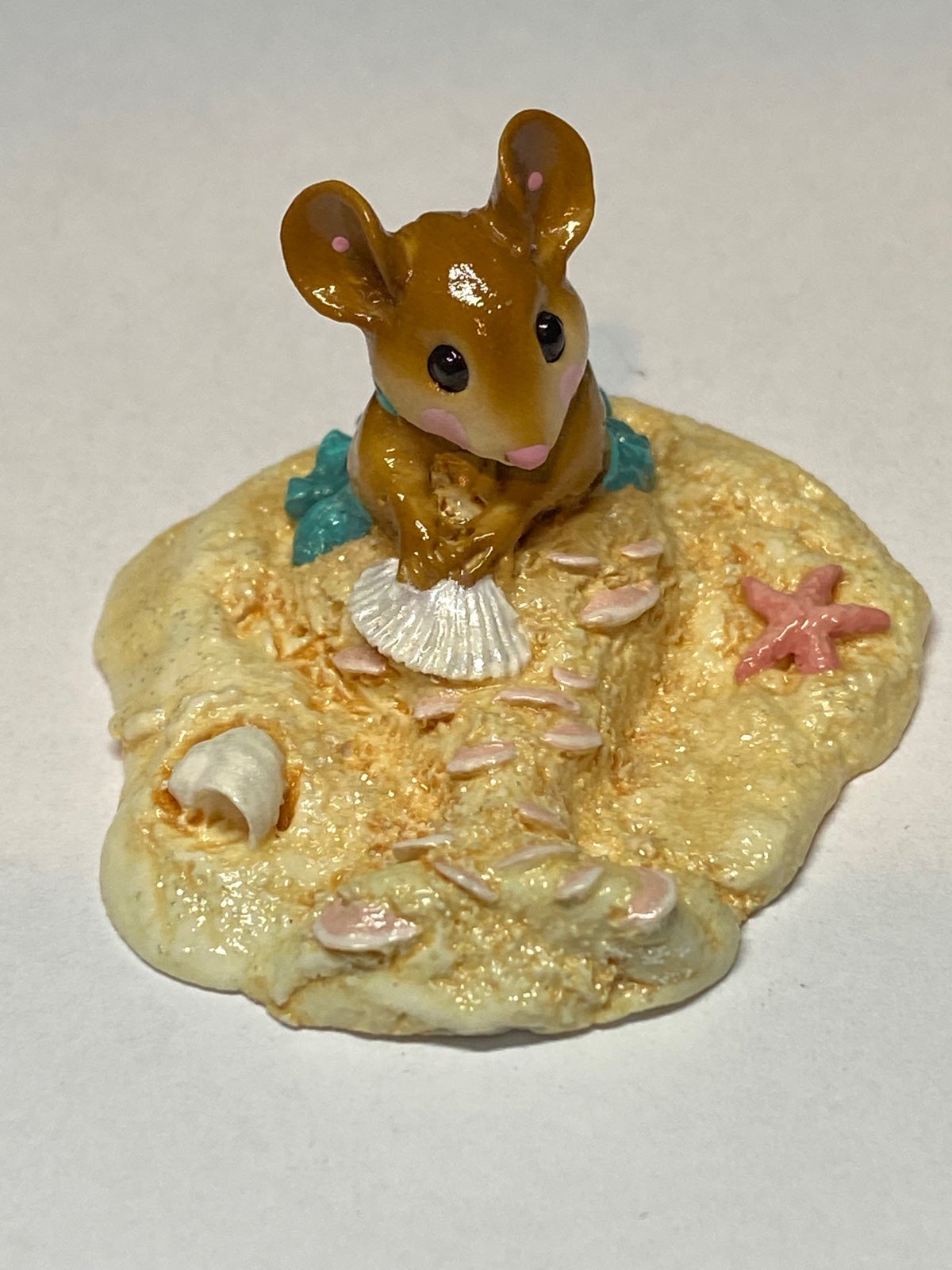 Wee Forest Folk M-308 Little Mermouse 2004 Retired