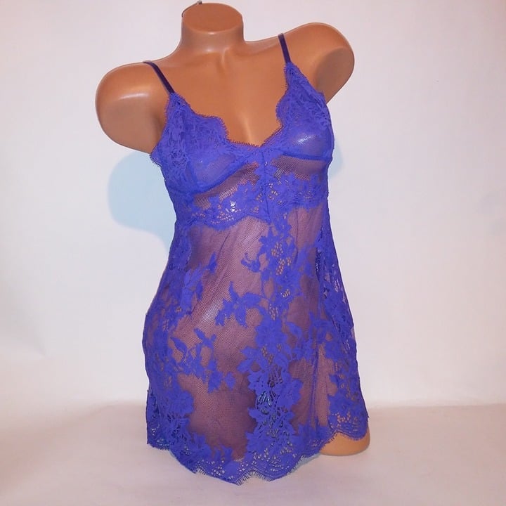 Victoria Secret Lingerie Chemise Slip Purple Allover Lace Medium