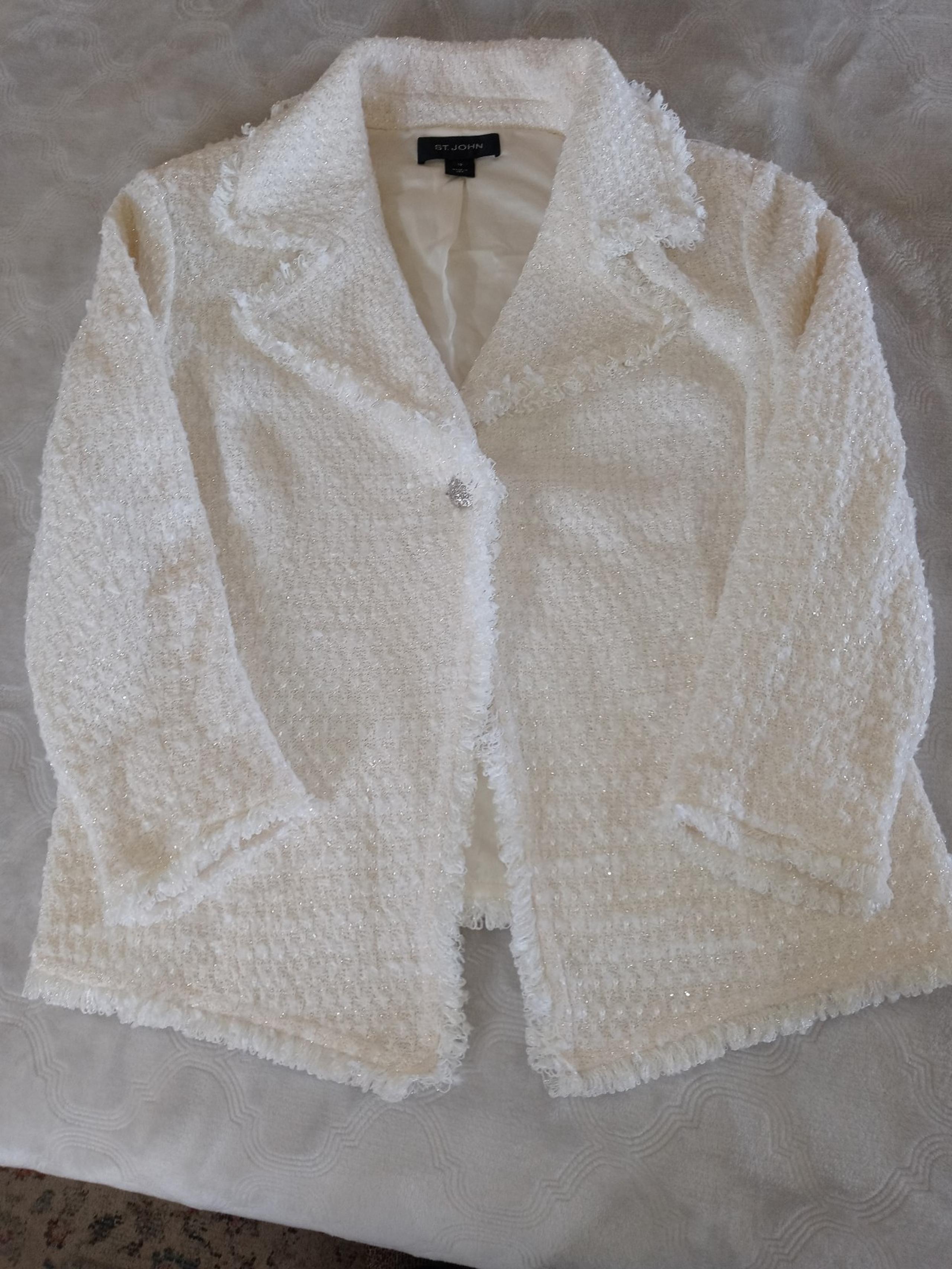 St John womens ivory and white single button blazer size 10 - St. John