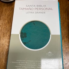 Santa biblia tamaño personal