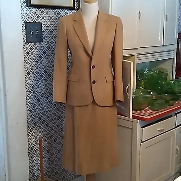 Vintage 1970s Wolf Brothers of Florida 100% camel hair blazer jacket skirt 4