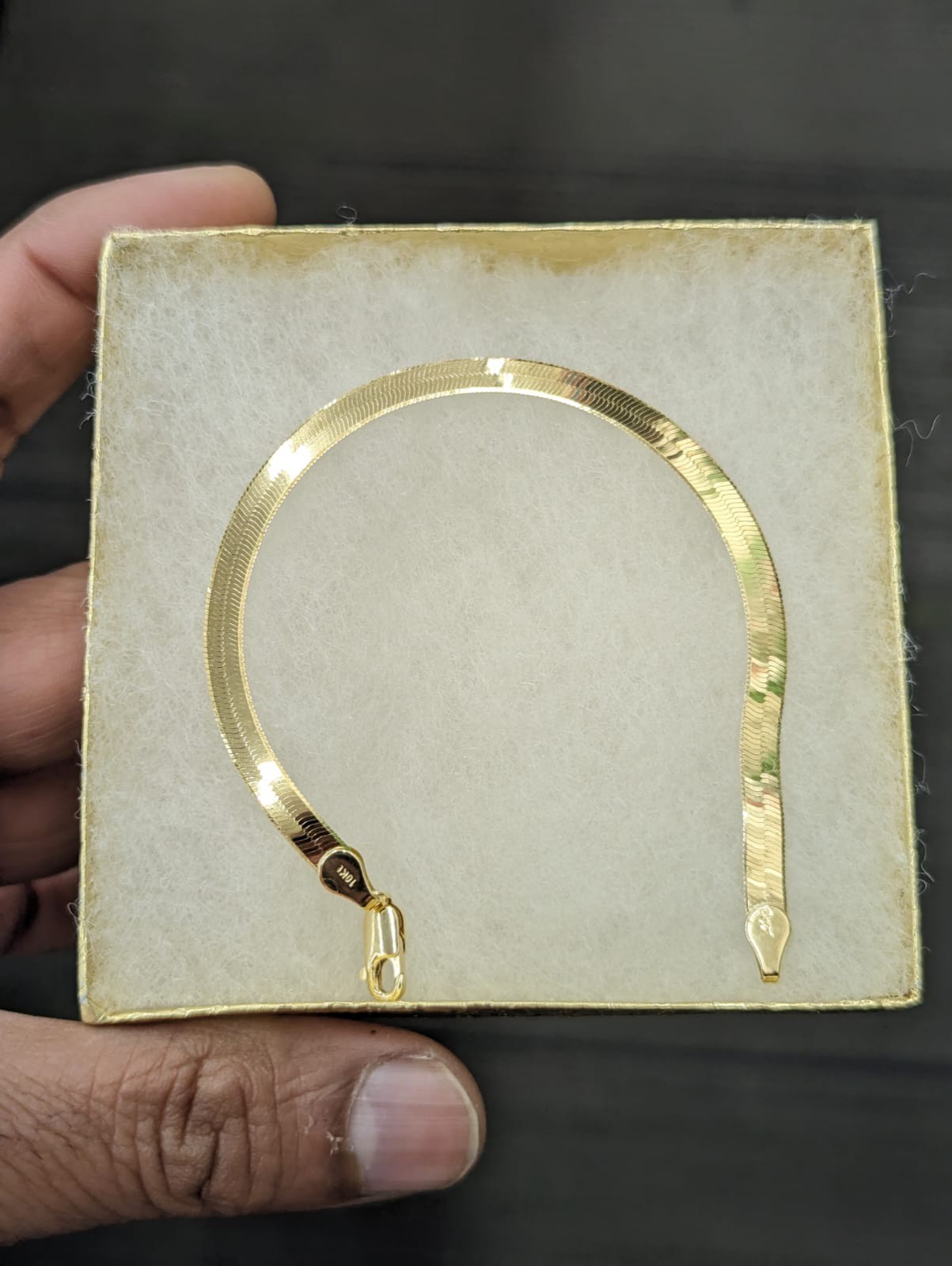 10 kt real gold heringbone bracelet 7 inches