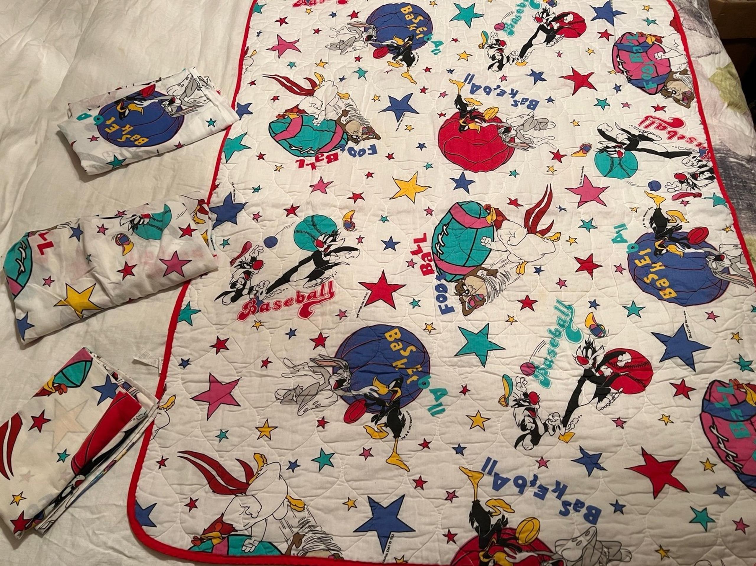 RARE Vintage Looney Tunes Sports Crib/Toddler baseball Quilt Sheets Bedding set