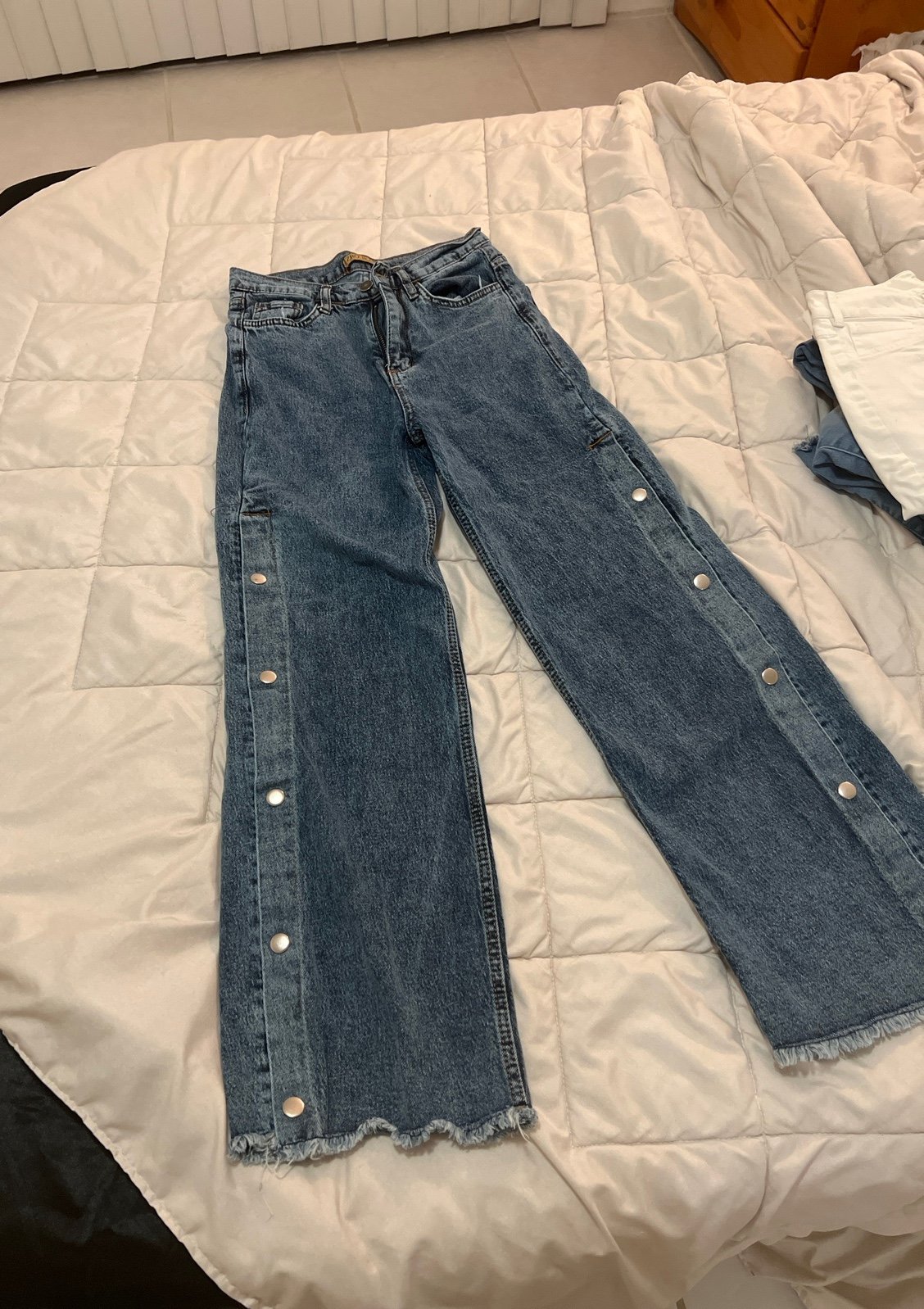 High rise wide leg jeans— size 27