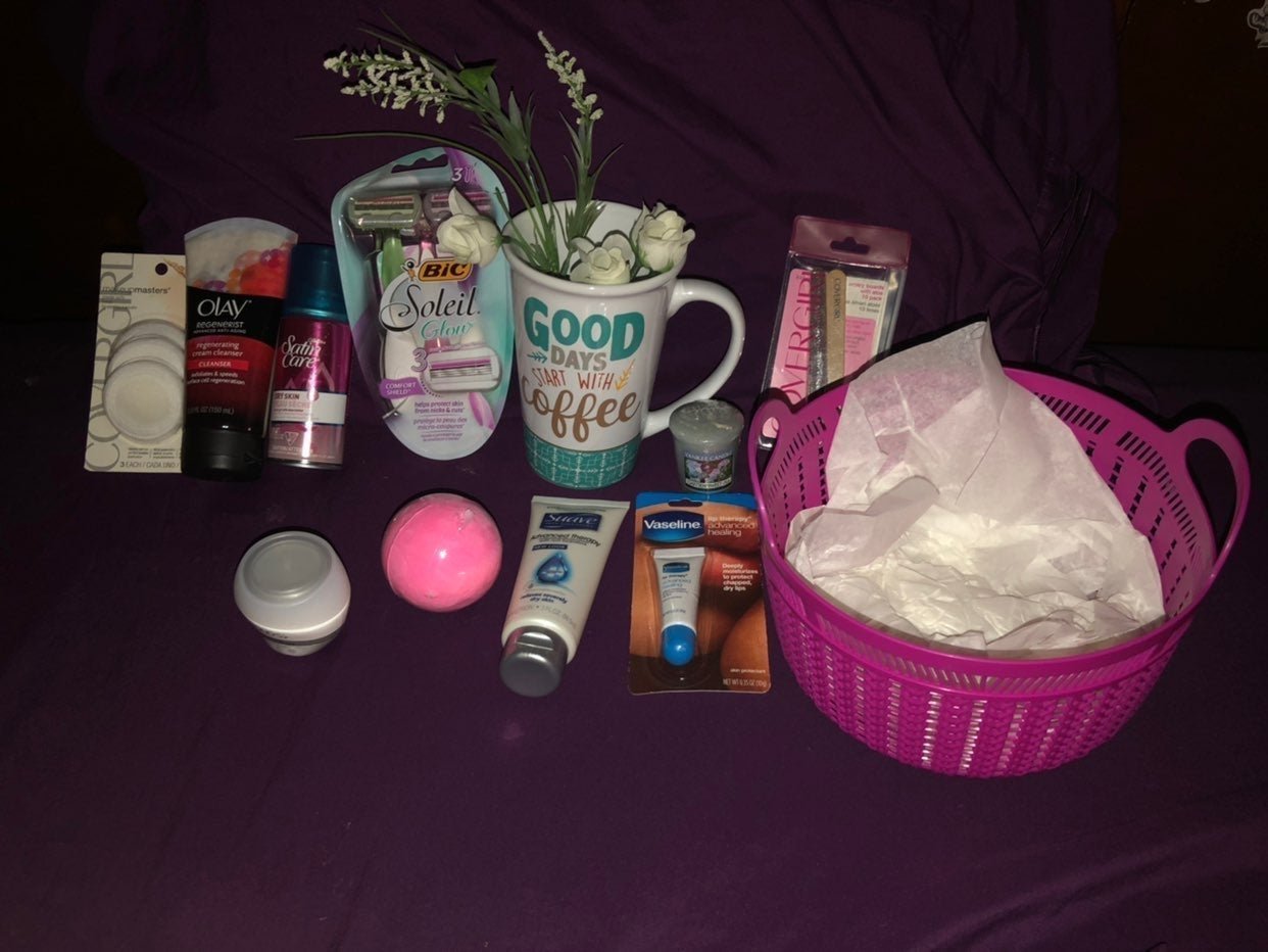 Shops Pamper Gift customized basket
