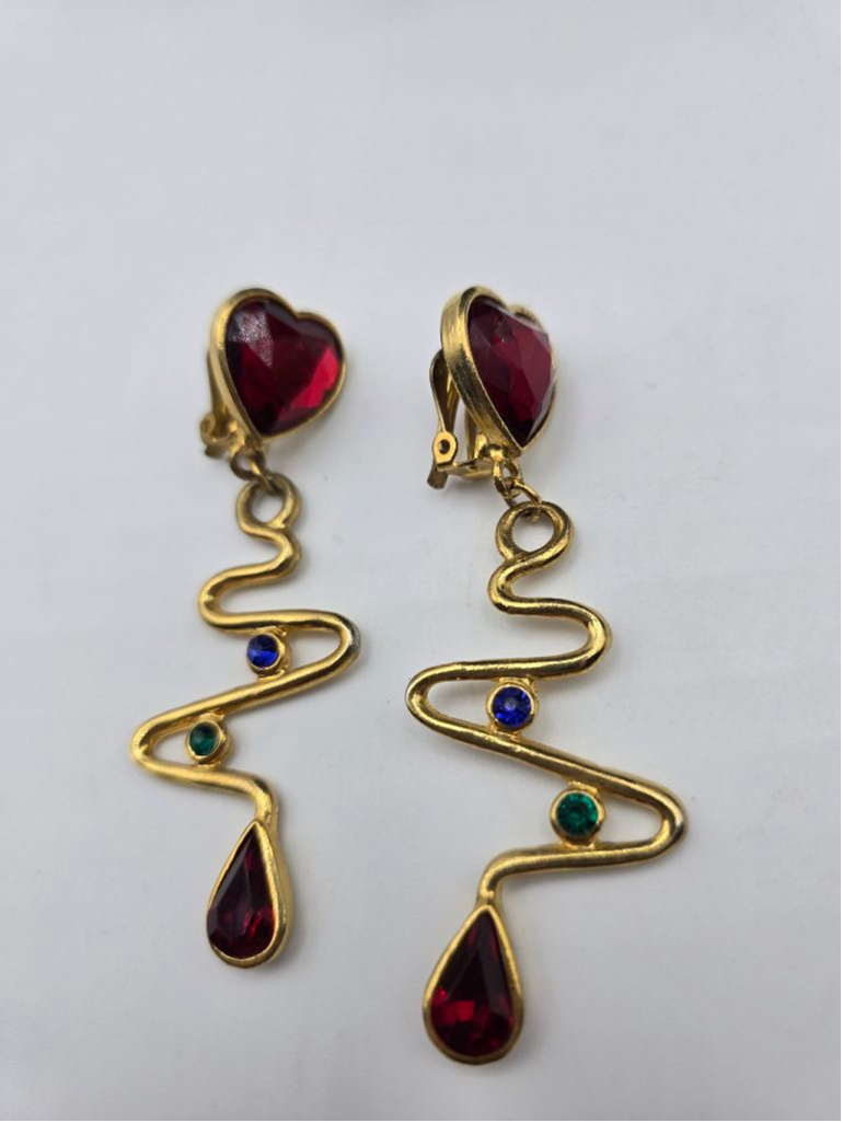 Unique Heart-Shaped Dangle Zigzag Earrings