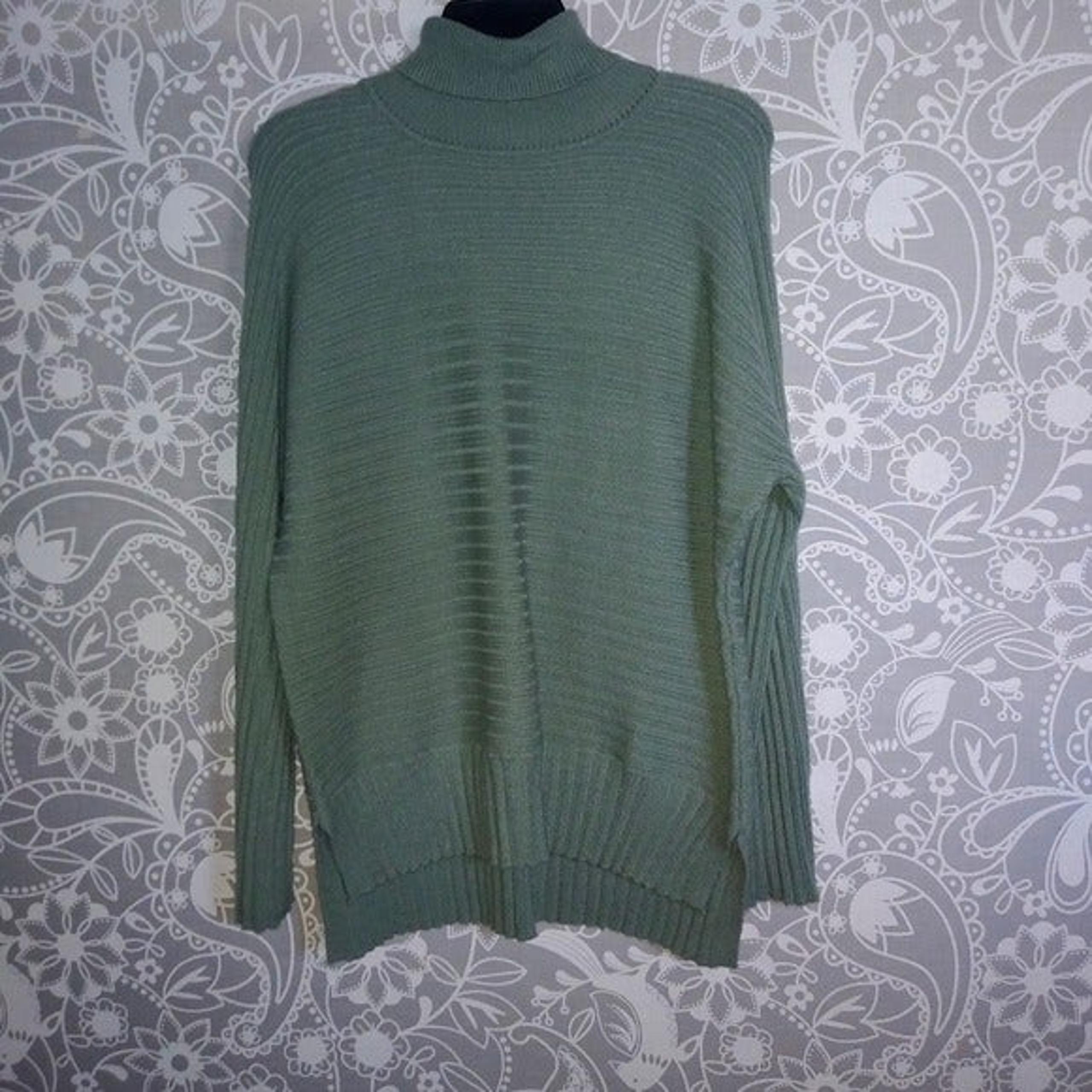 JONES N. Y. Sweater Turtleneck