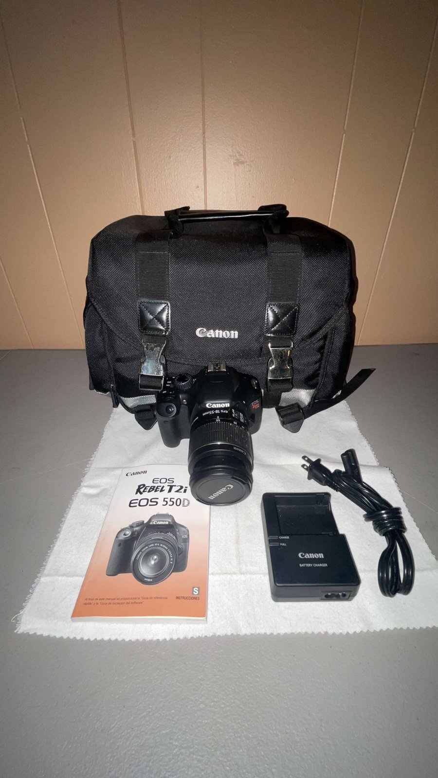 Canon EOS Rebel 2Ti Camera w/ EFS 18-55mm Lens, Carry Case, Charger & Manual