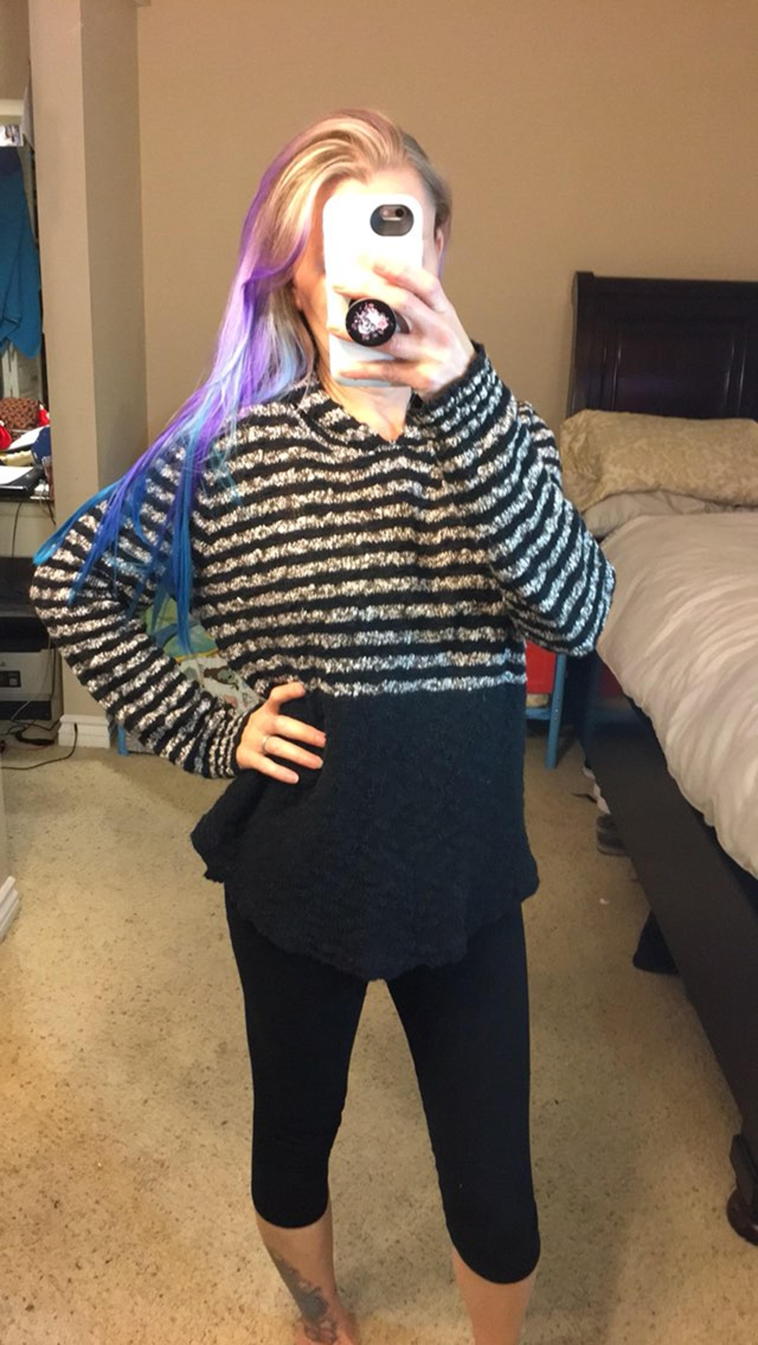 Great Cond O’Neill Hooded Sweater