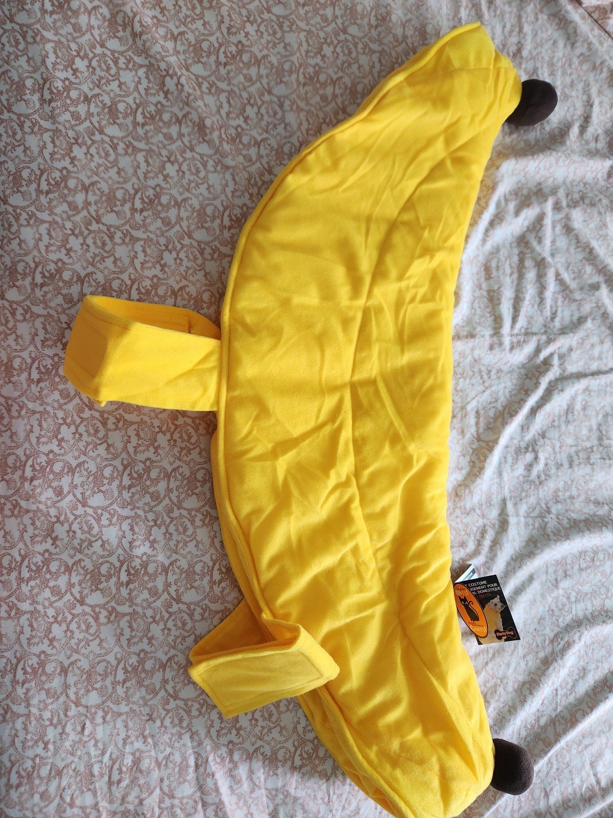 New medium size banana dog costume