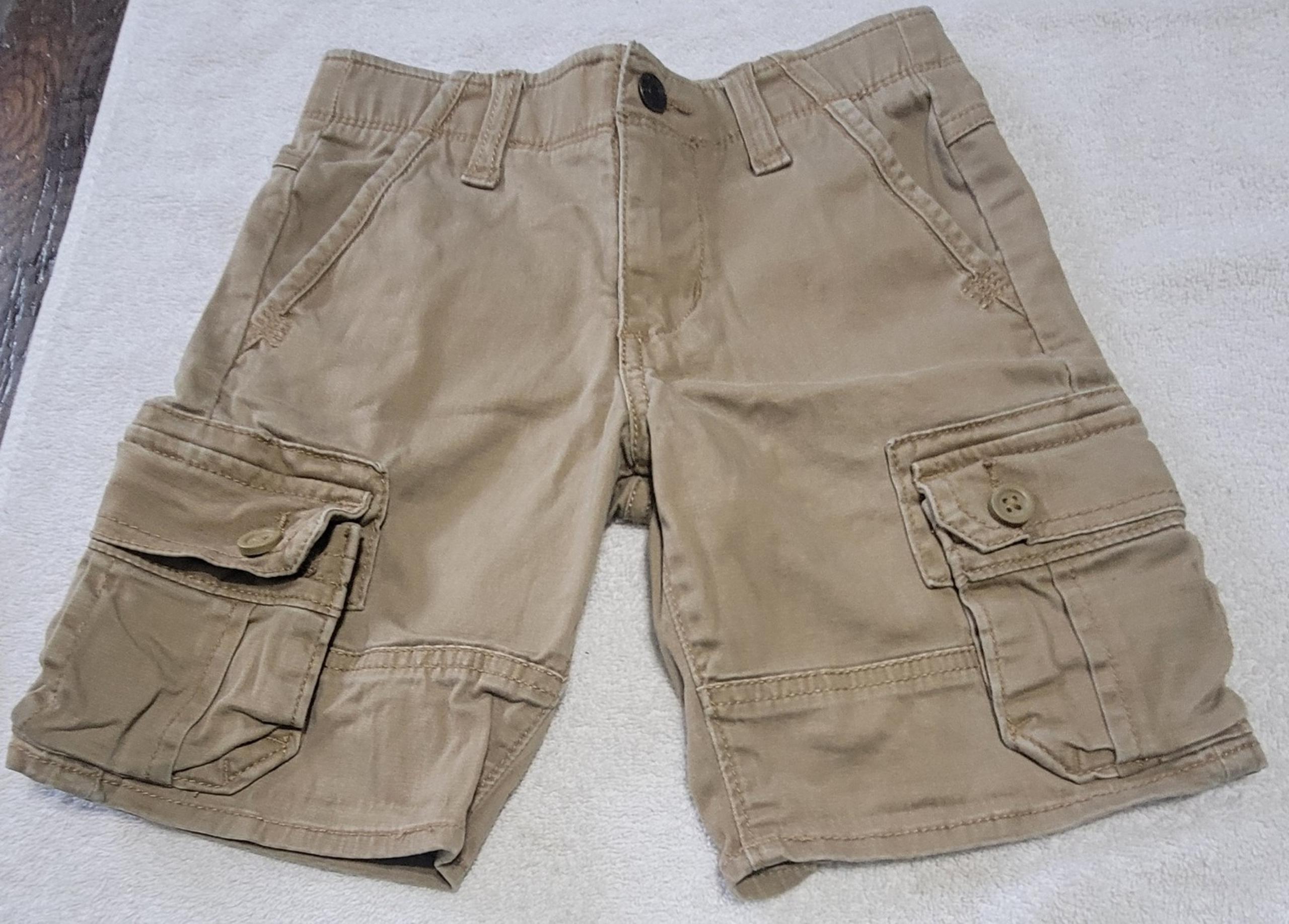 Wrangler cargo shorts size 4 boys