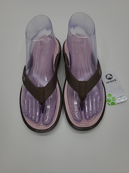 Crocs Thong Flip Flop Sandals Women's Size 5 New with Tags Brown and Pink