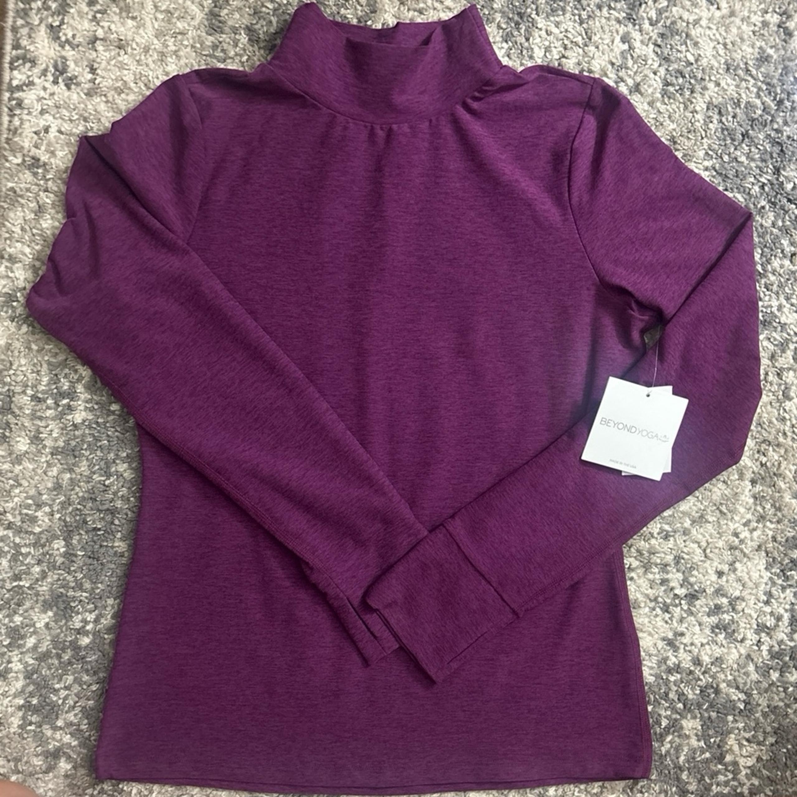 Beyond Yoga Aubee long sleeved top NWT