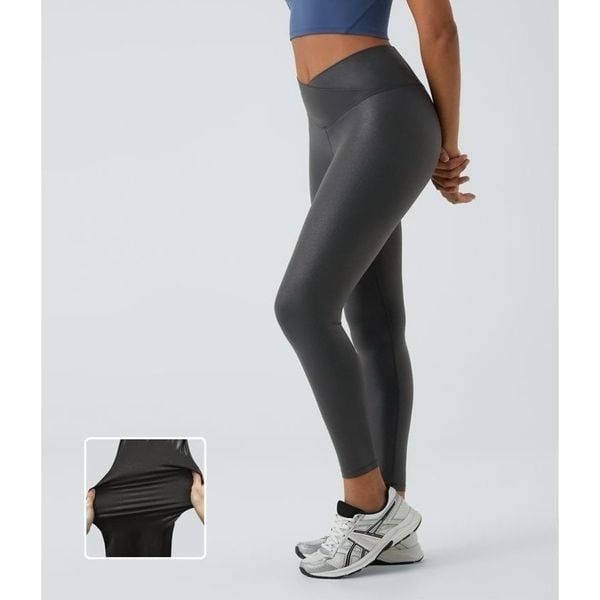 Halara Faux Leather Crossover Pocket Foil Print Stretchy Capri Leggings XS NWT