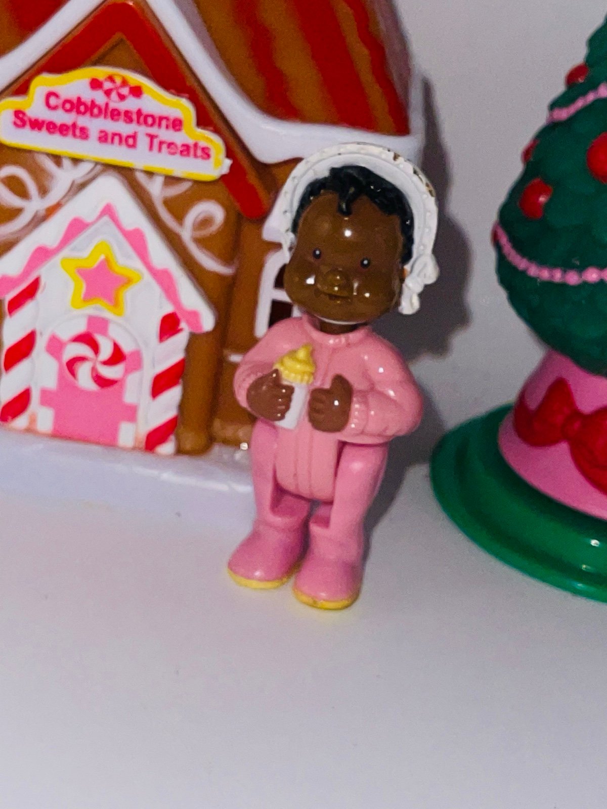 Fisher Price Loving Family Dollhouse African American Baby Girl Bonnet Rare