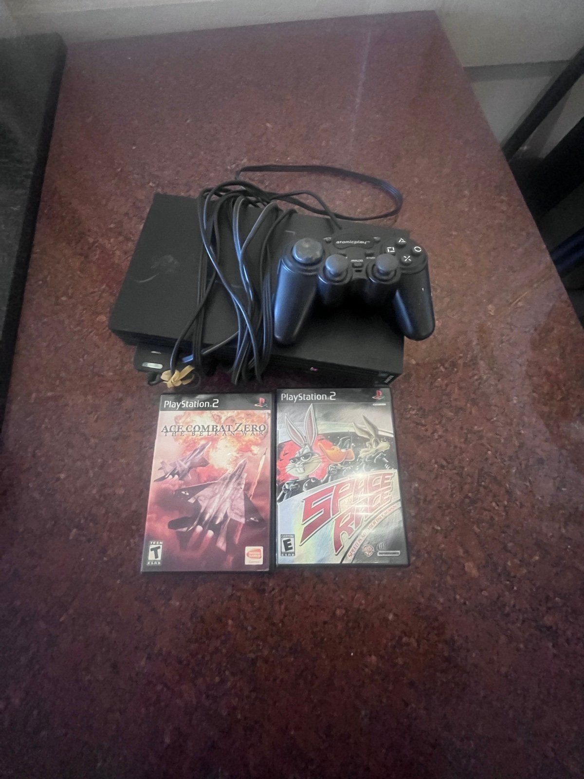 PlayStation fat w 2 game and control