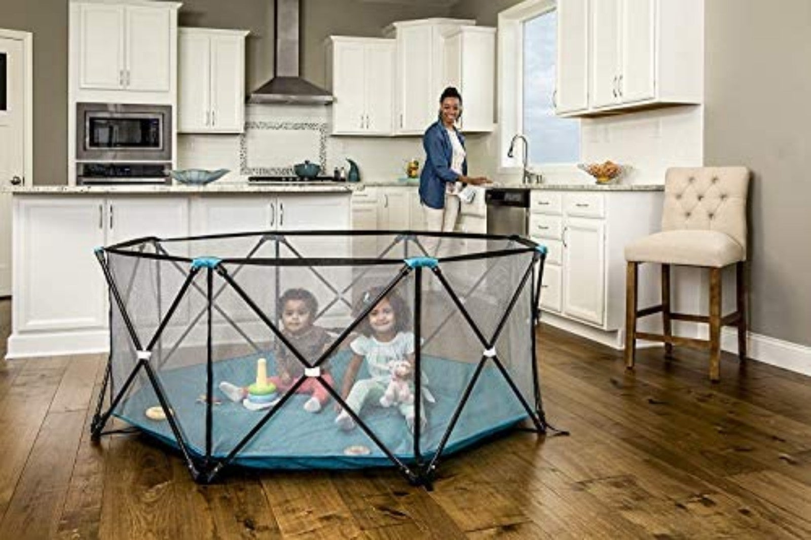 Regalo My Play Deluxe Extra Large Portable Play Yard Indoor Outdoor 8-Panel Teal