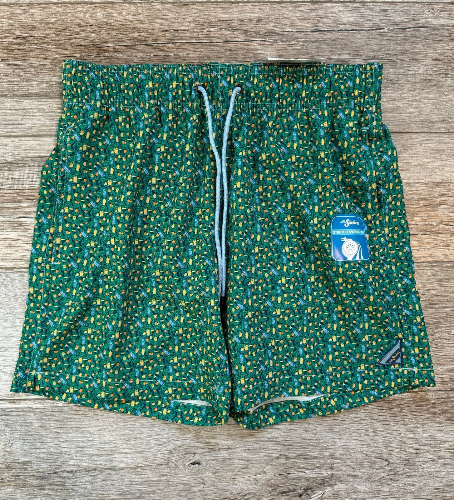 Mr.Swim~ Men's Stretch Swim Shorts Size Small Inseam 6.5 Green with drink Print