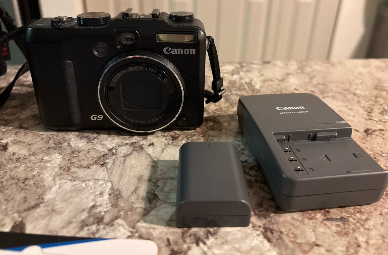 Canon PowerShot G9 12.1MP Black Digital Compact Camera Bundle Tested GUC - detail
