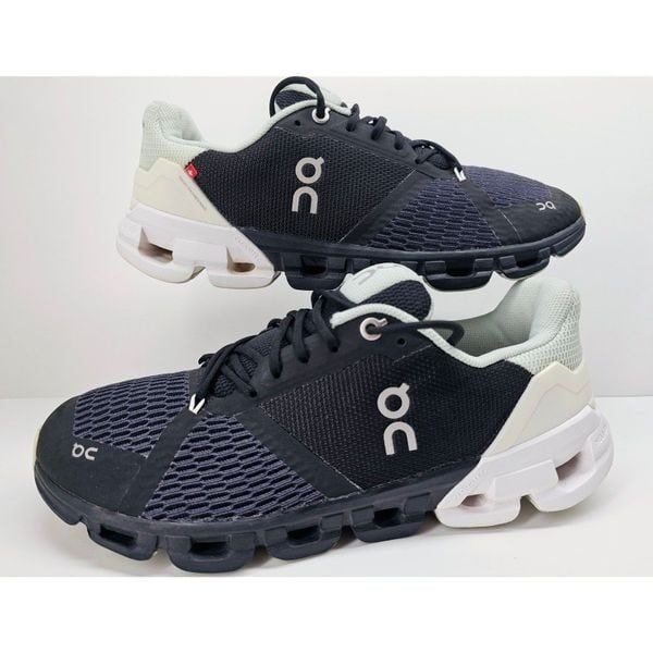 Oncloud Women 9.5 Comfy footwear