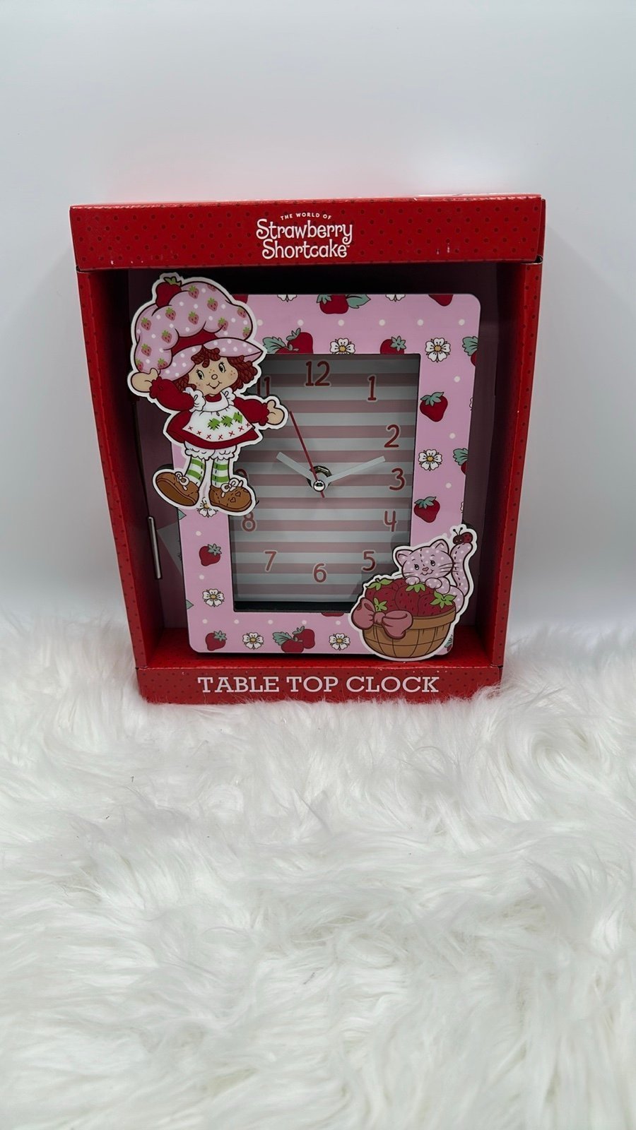 Strawberry shortcake table top clock