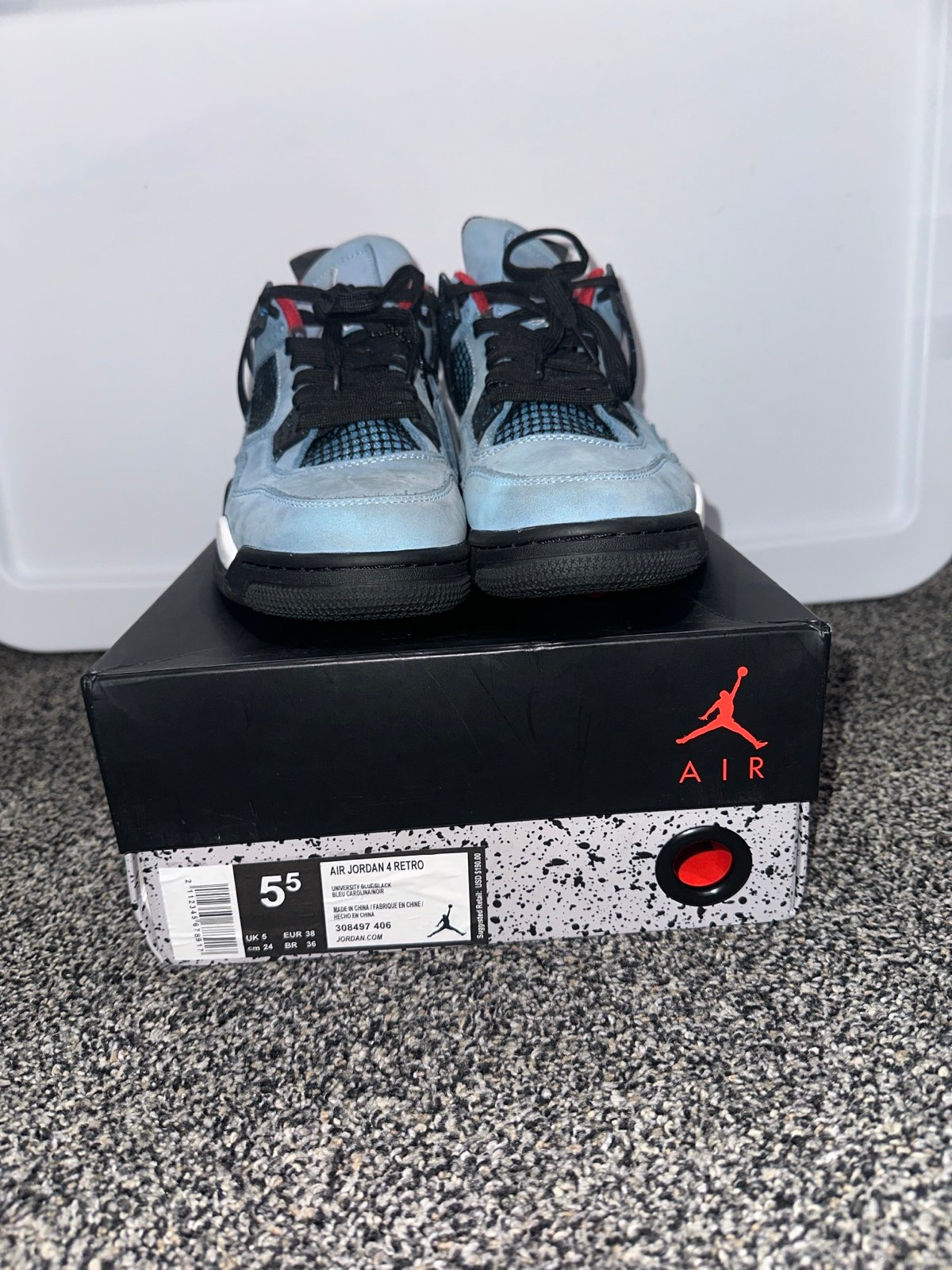Air Jordan 4 Retro. Mens 5/5.