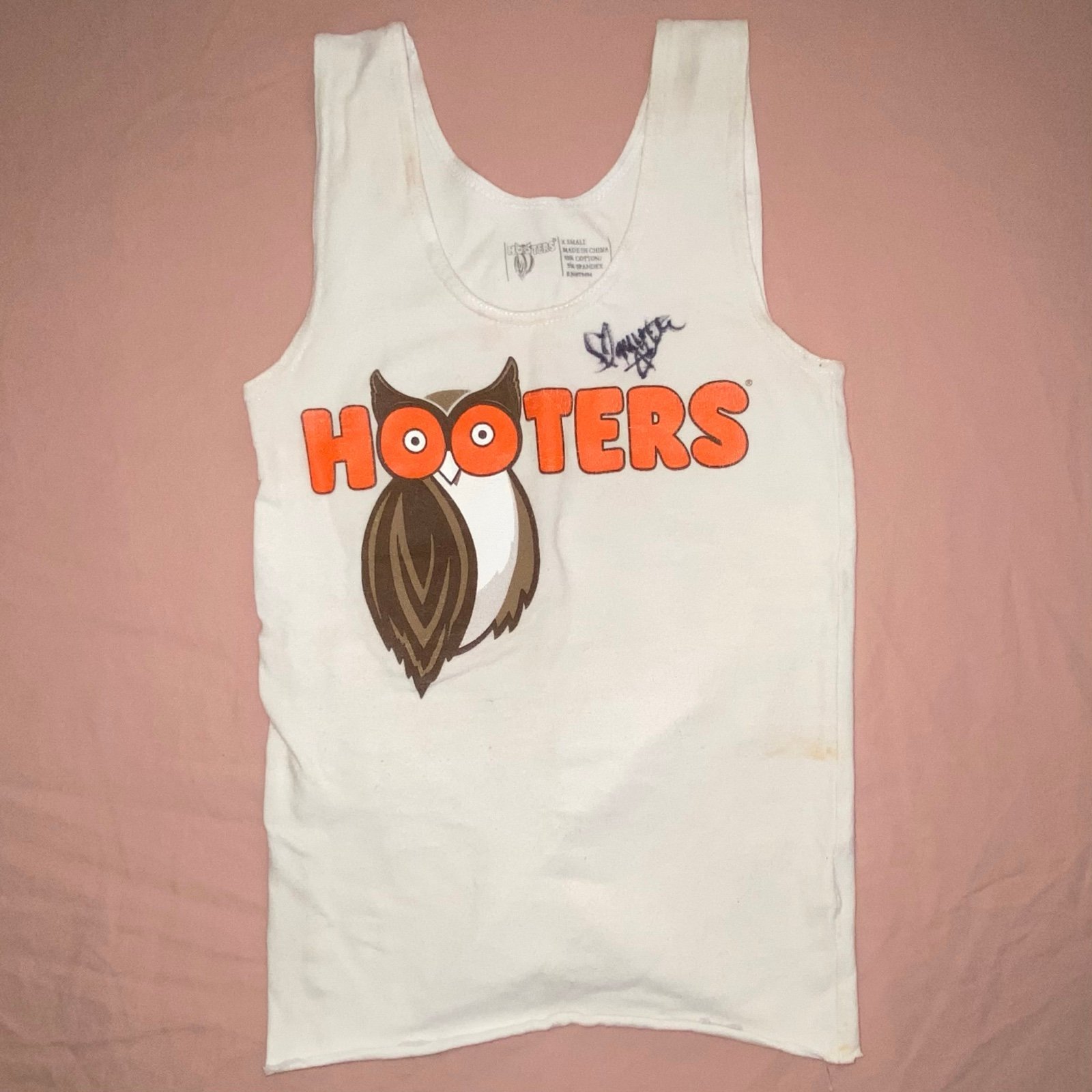 slayyyter signed authentic hooters tank top