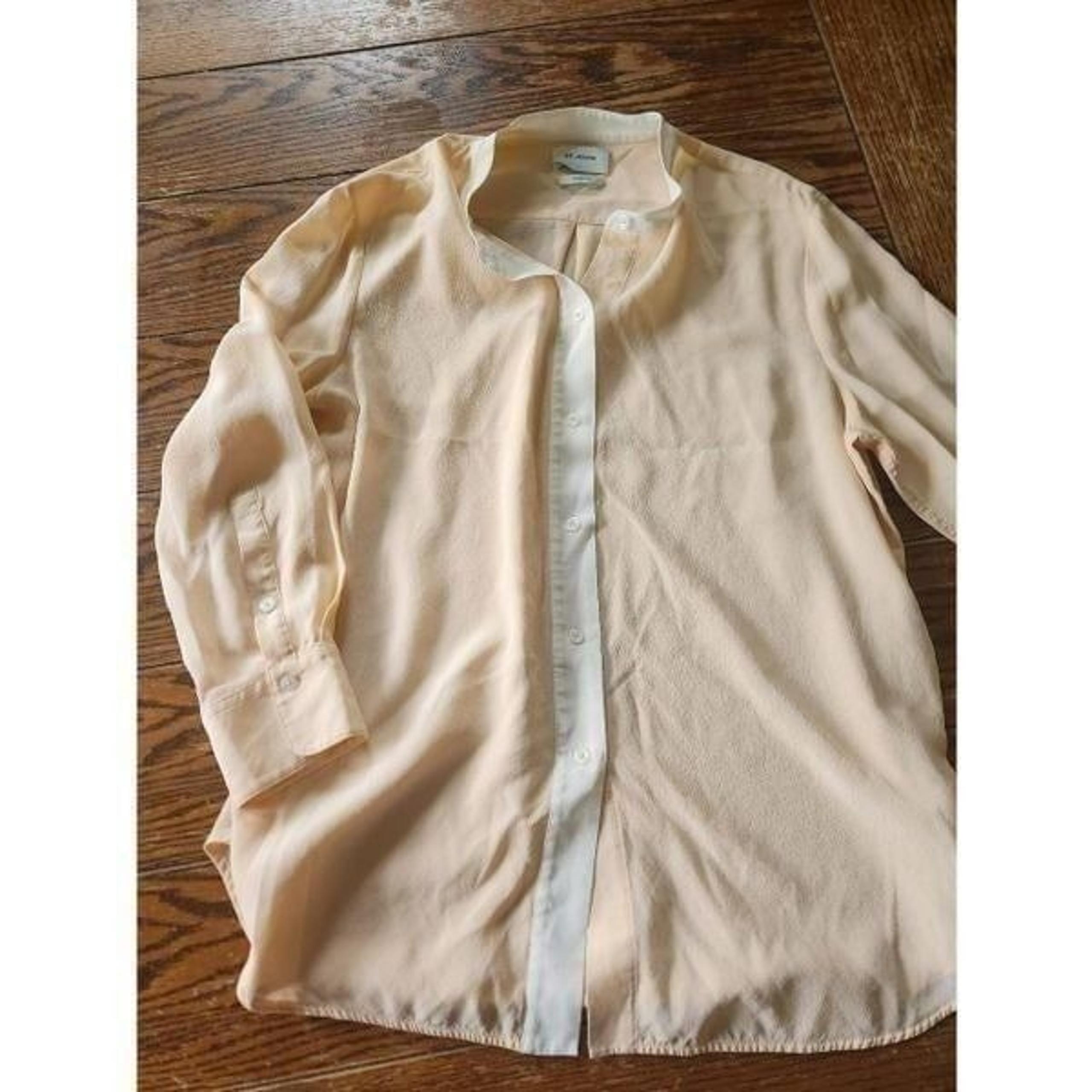 St John silk peach button down silk blouse sz 10