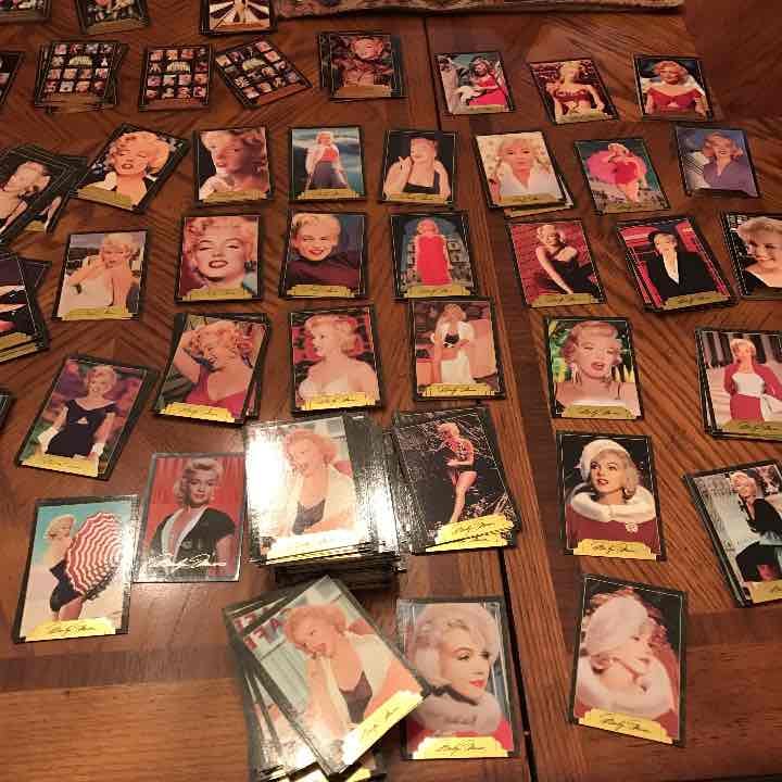 Entire collection of ELVIS/Marilyn Cards