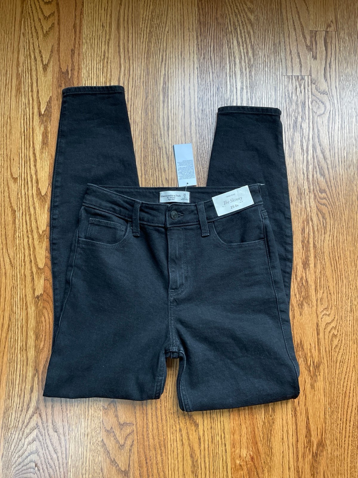 Abercrombie & Fitch Women's Size 25/0R Black The Skinny High Rise Jeans NWT 90