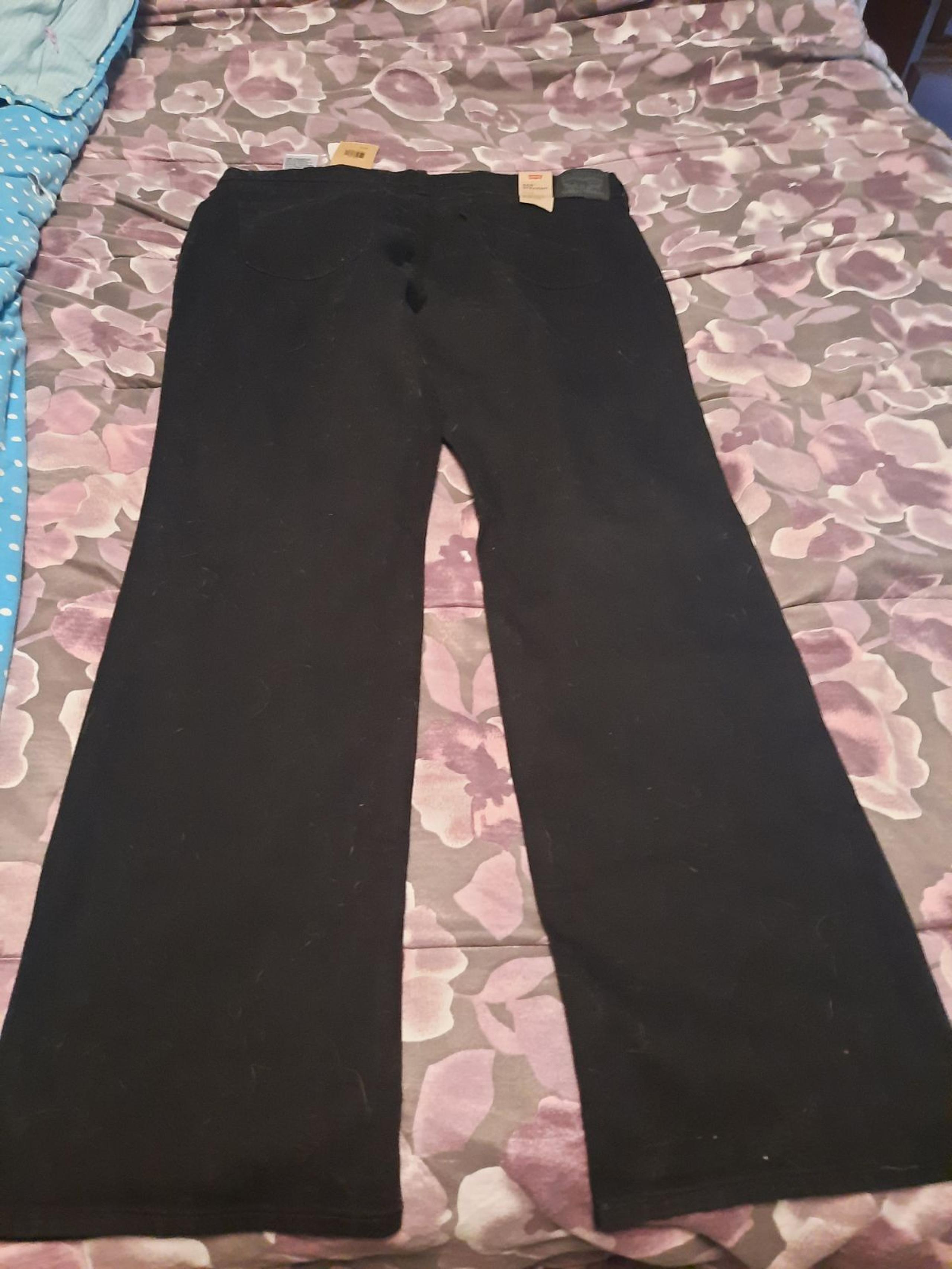 Levis jeans