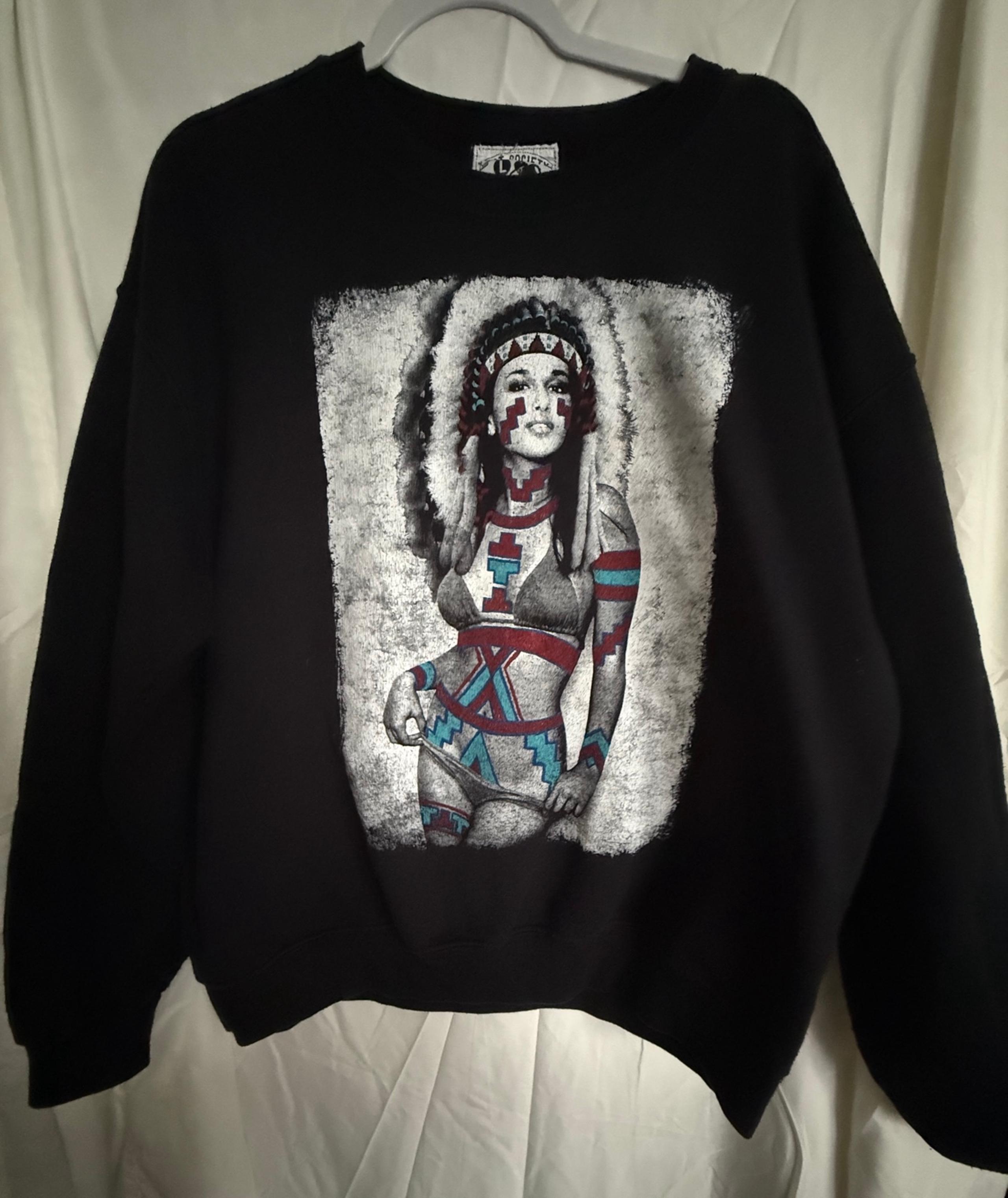 Riot Society Sweatshirt with Native American female graphic sz L
