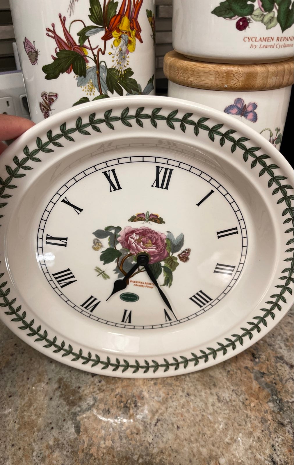 10 Wall clock