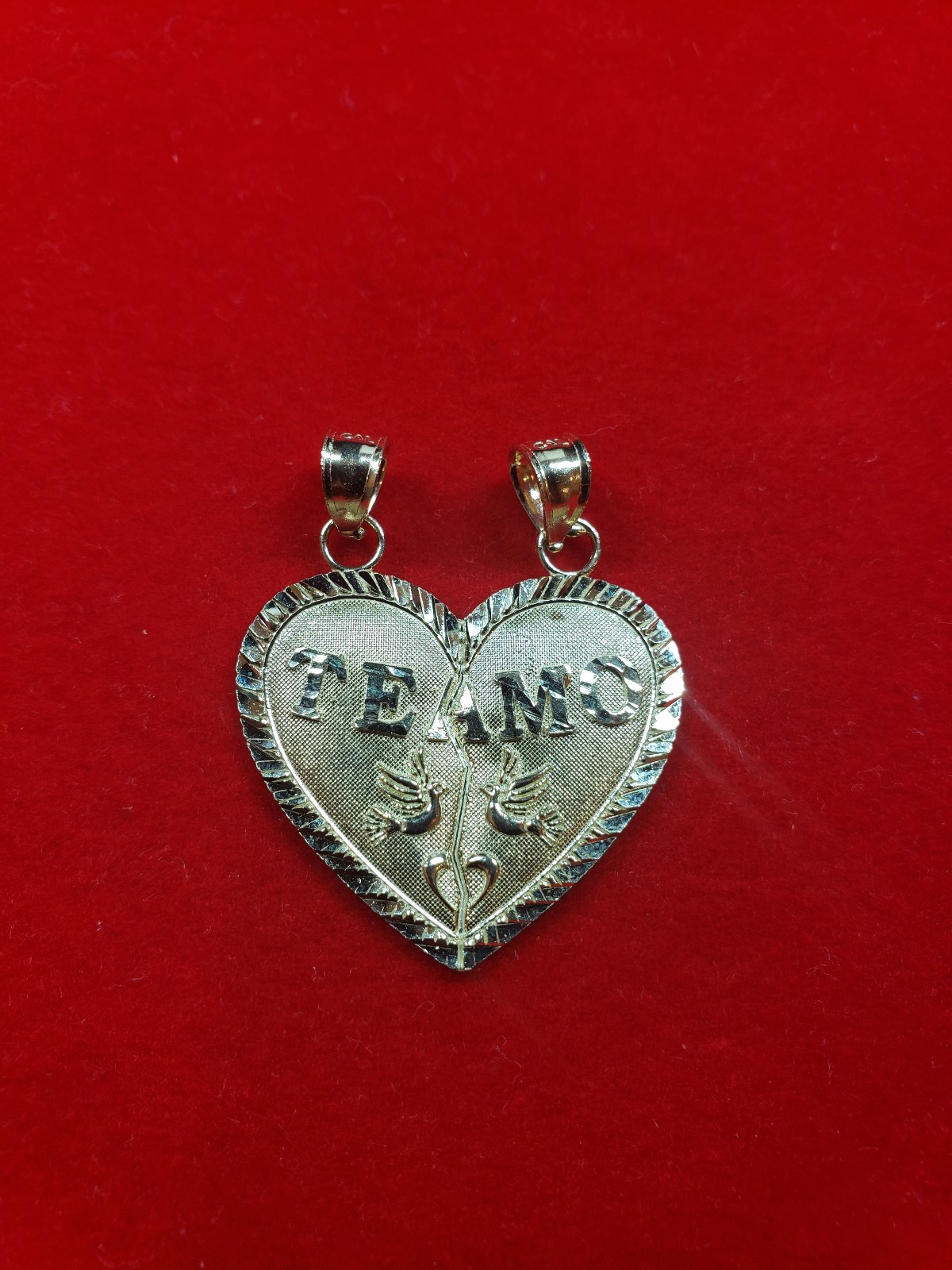10kt Gold Te Amo Breakable Heart Pendant